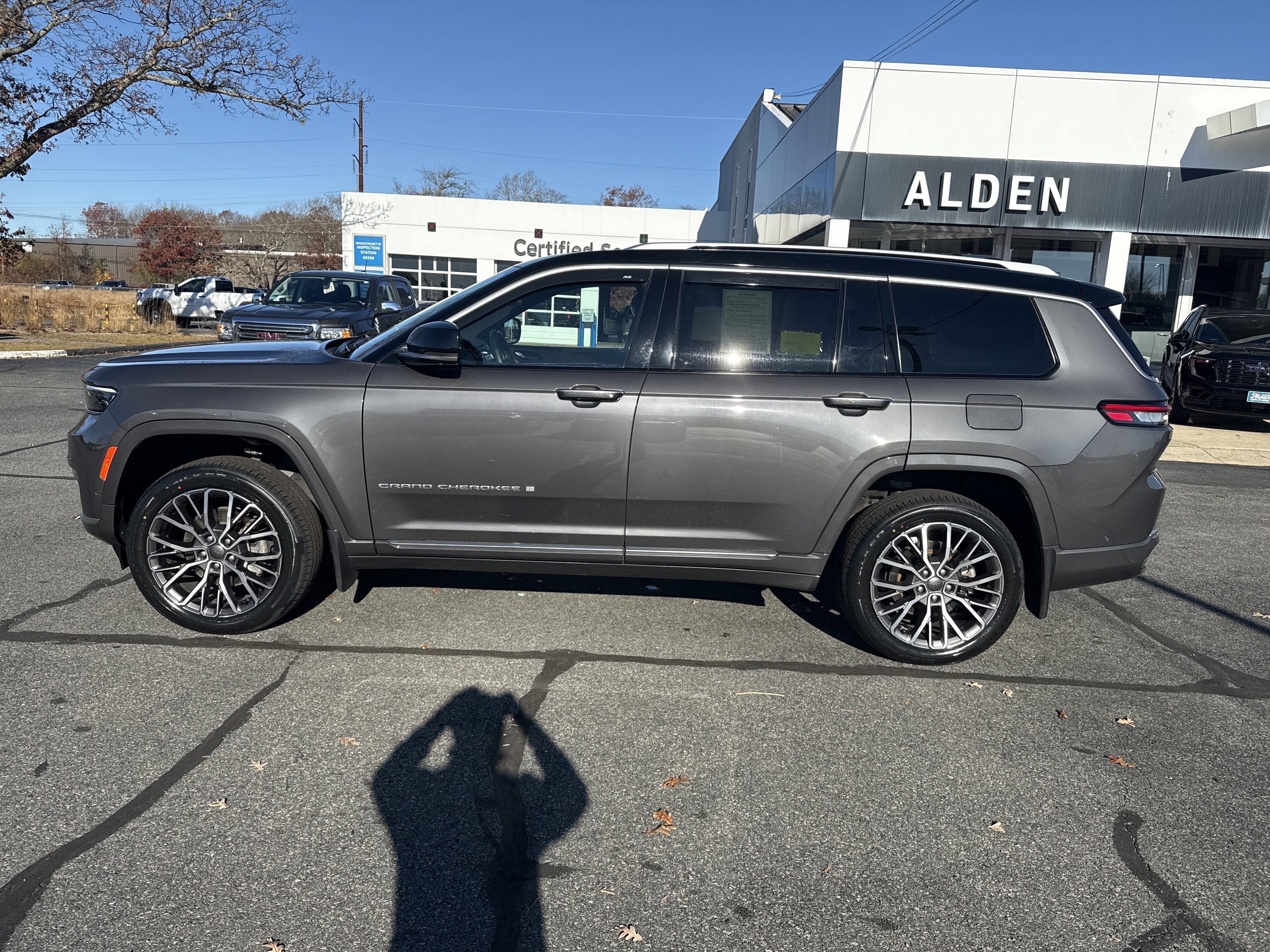 2023 Jeep Grand Cherokee L Summit Reserve