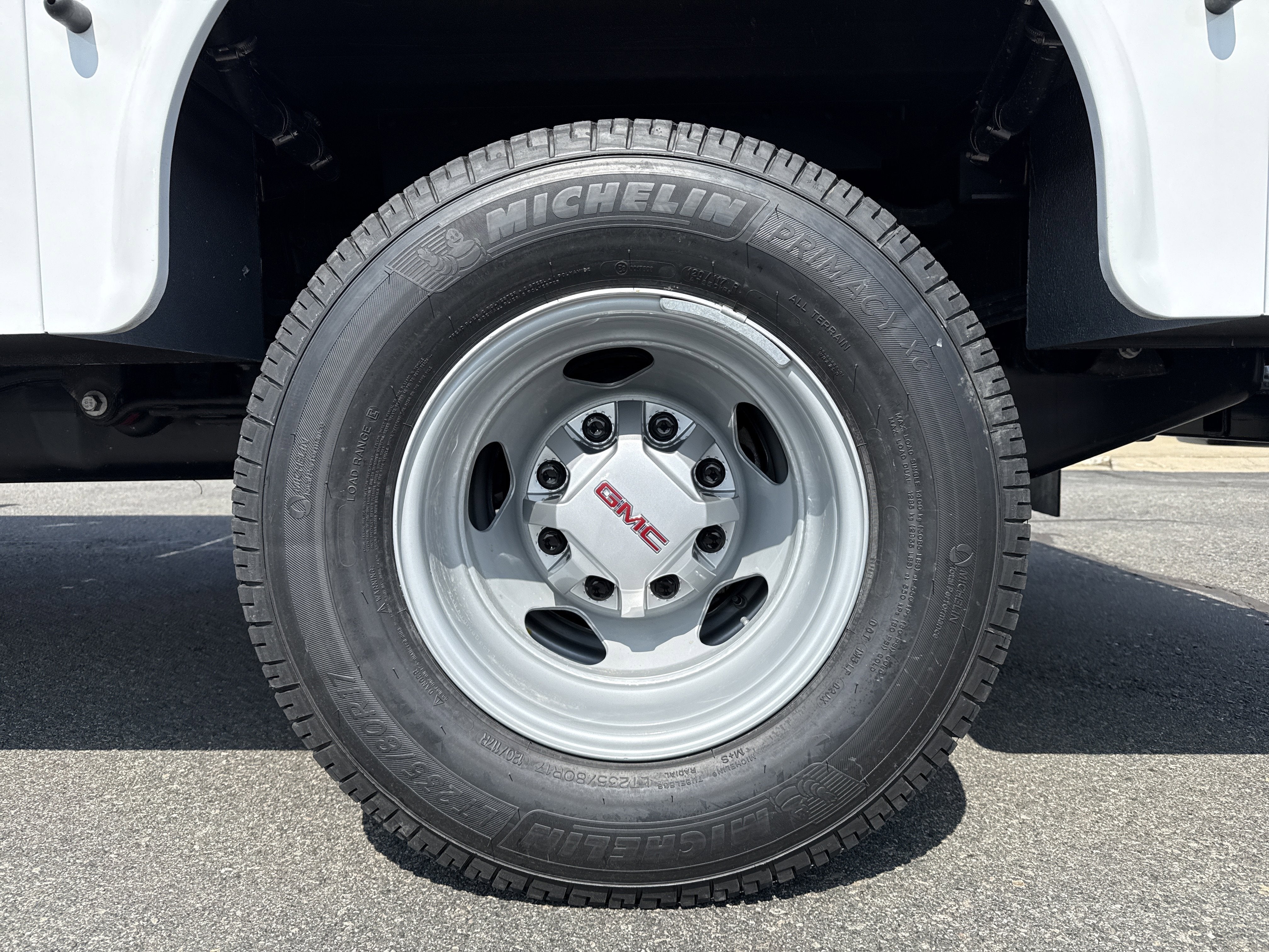 2026 GMC Sierra 3500 HD Chassis Cab Pro