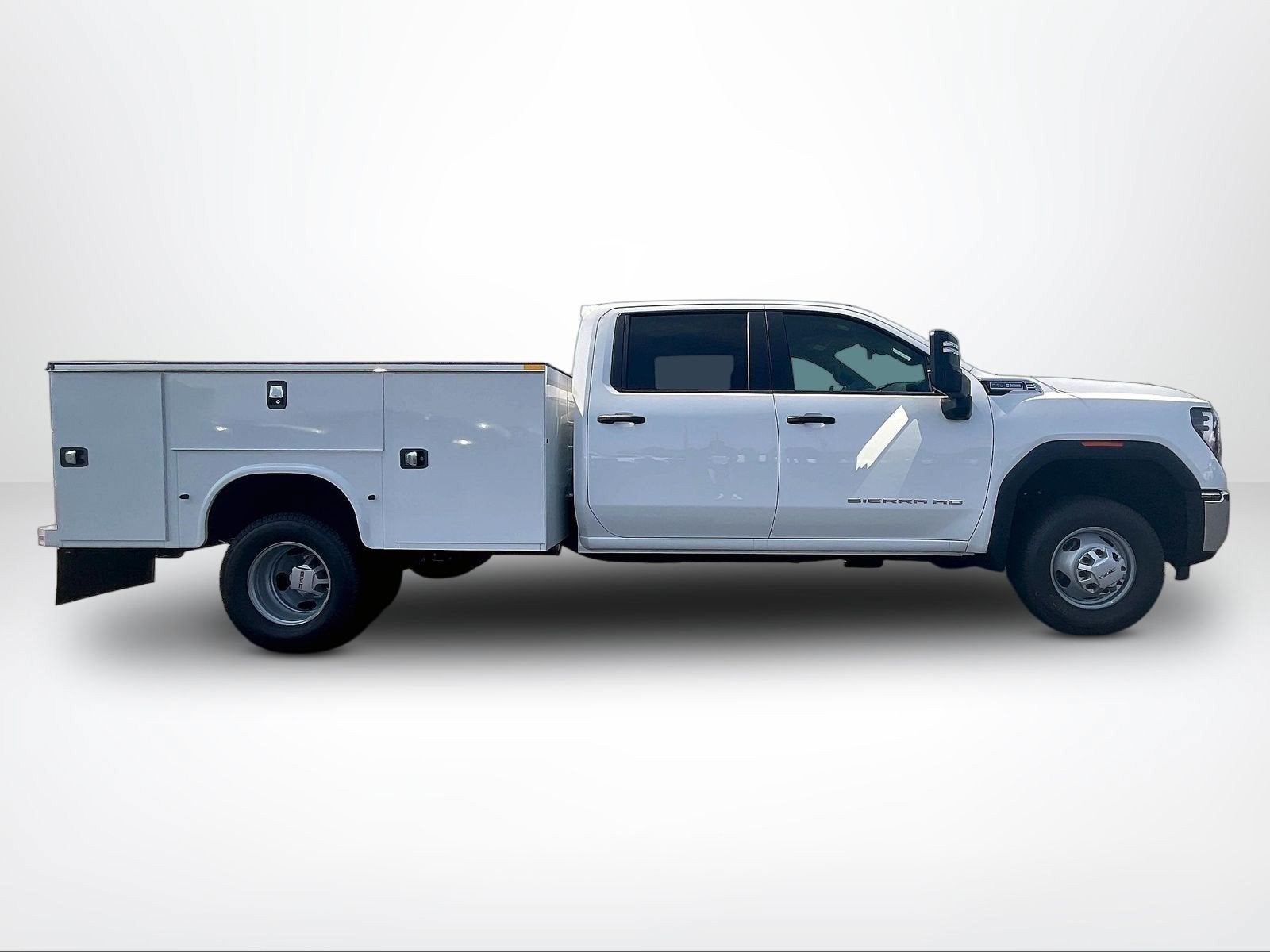 2026 GMC Sierra 3500 HD Chassis Cab Pro