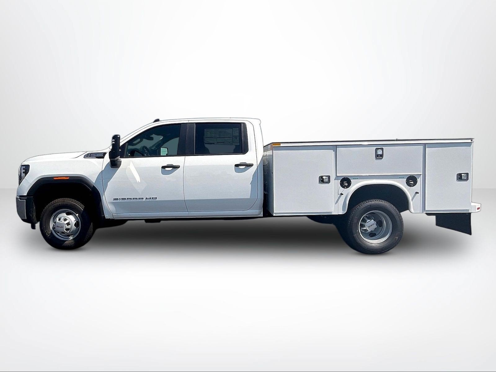 2026 GMC Sierra 3500 HD Chassis Cab Pro