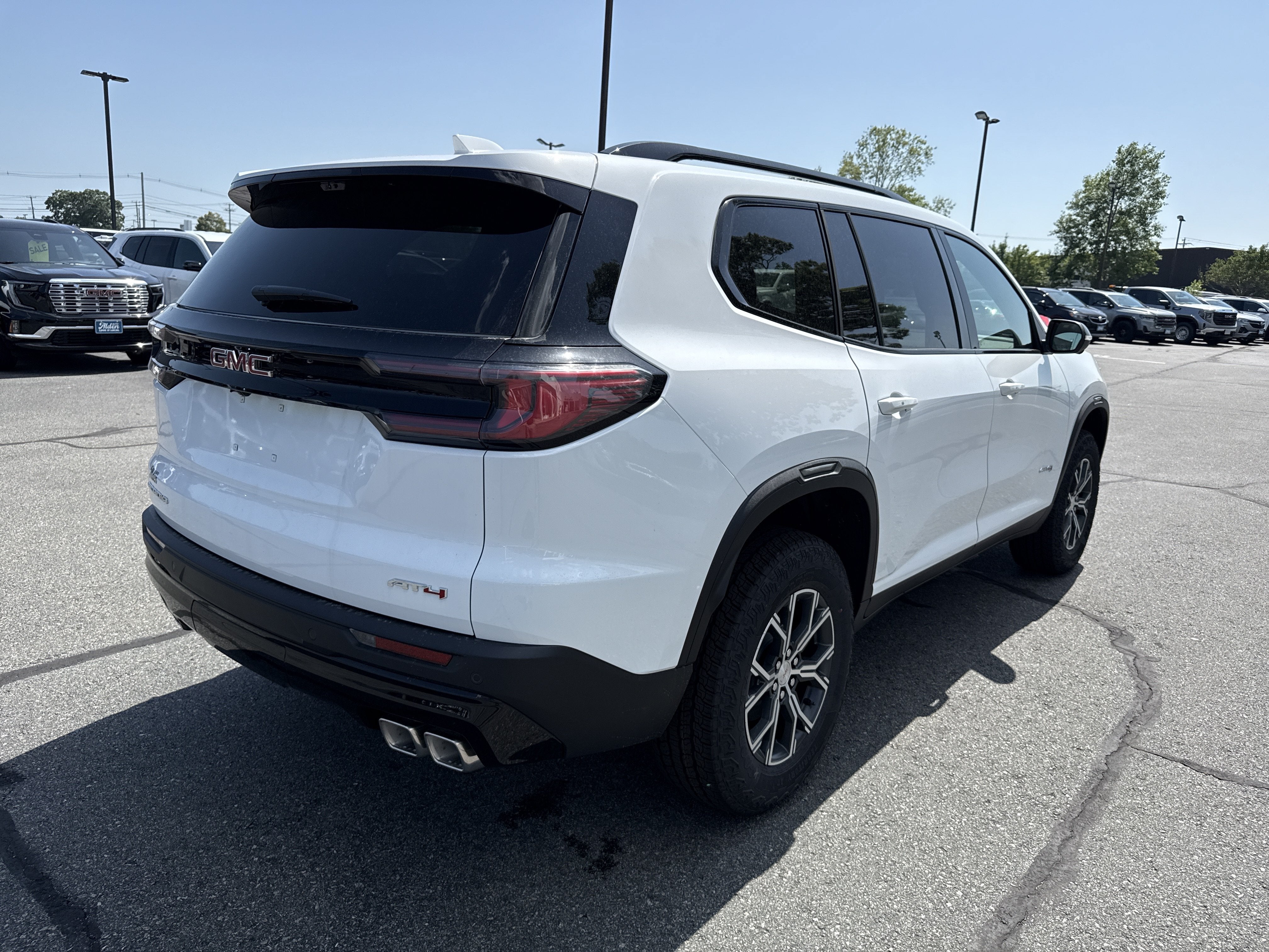 2026 GMC Acadia AT4