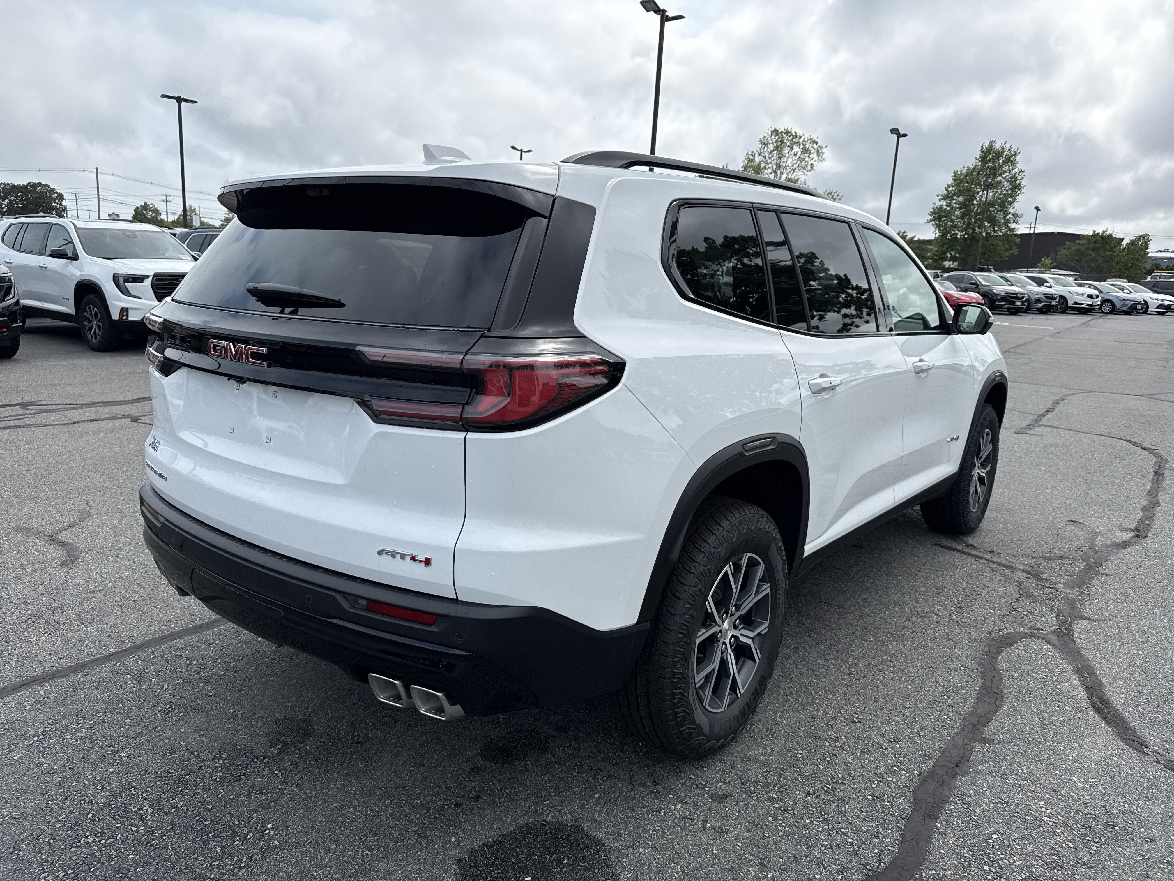 2026 GMC Acadia AT4