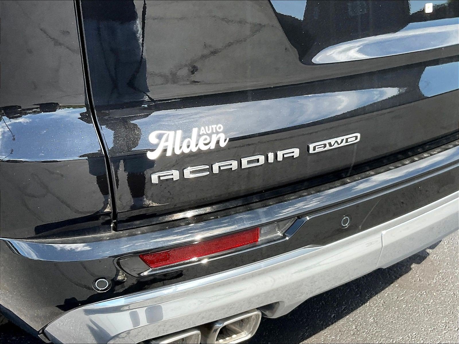 2026 GMC Acadia Denali