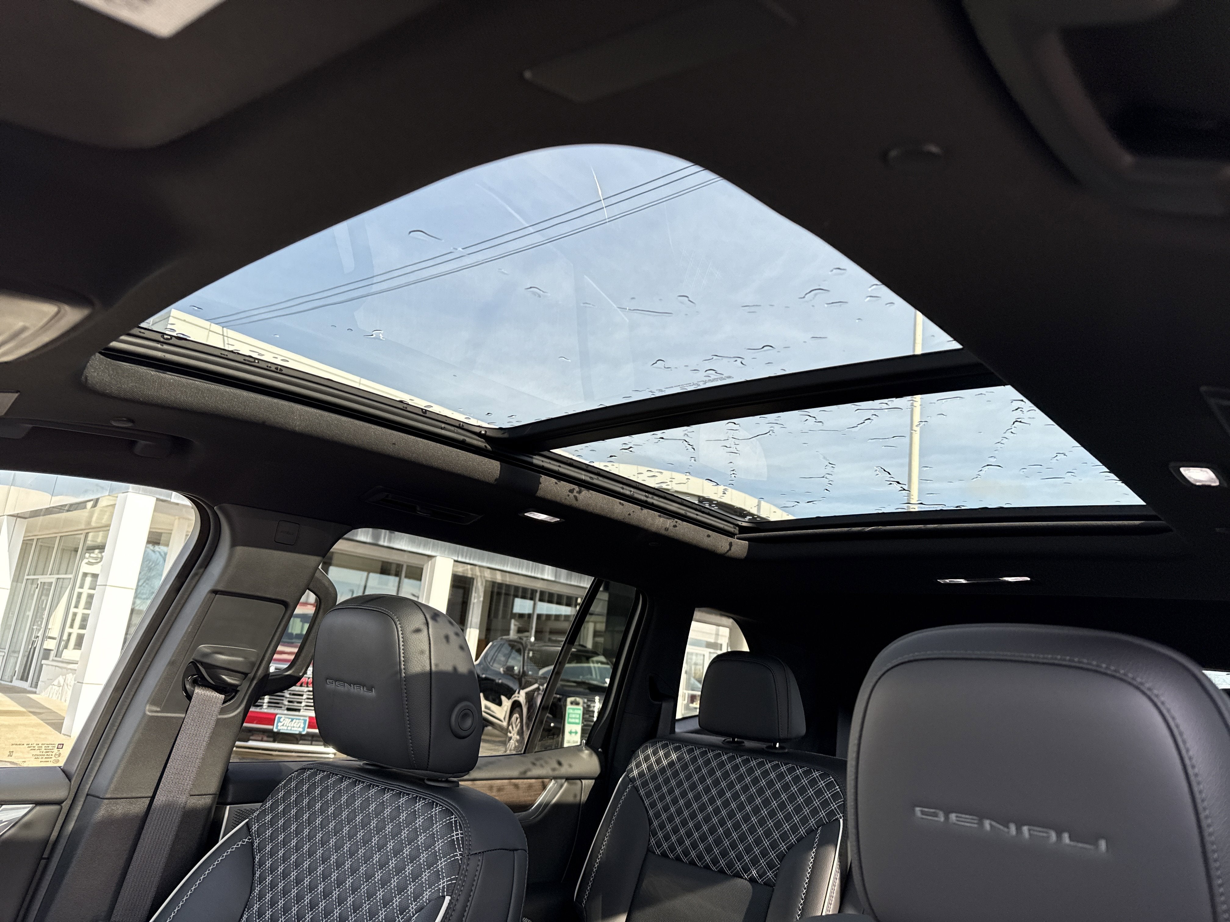 2025 GMC Acadia Denali