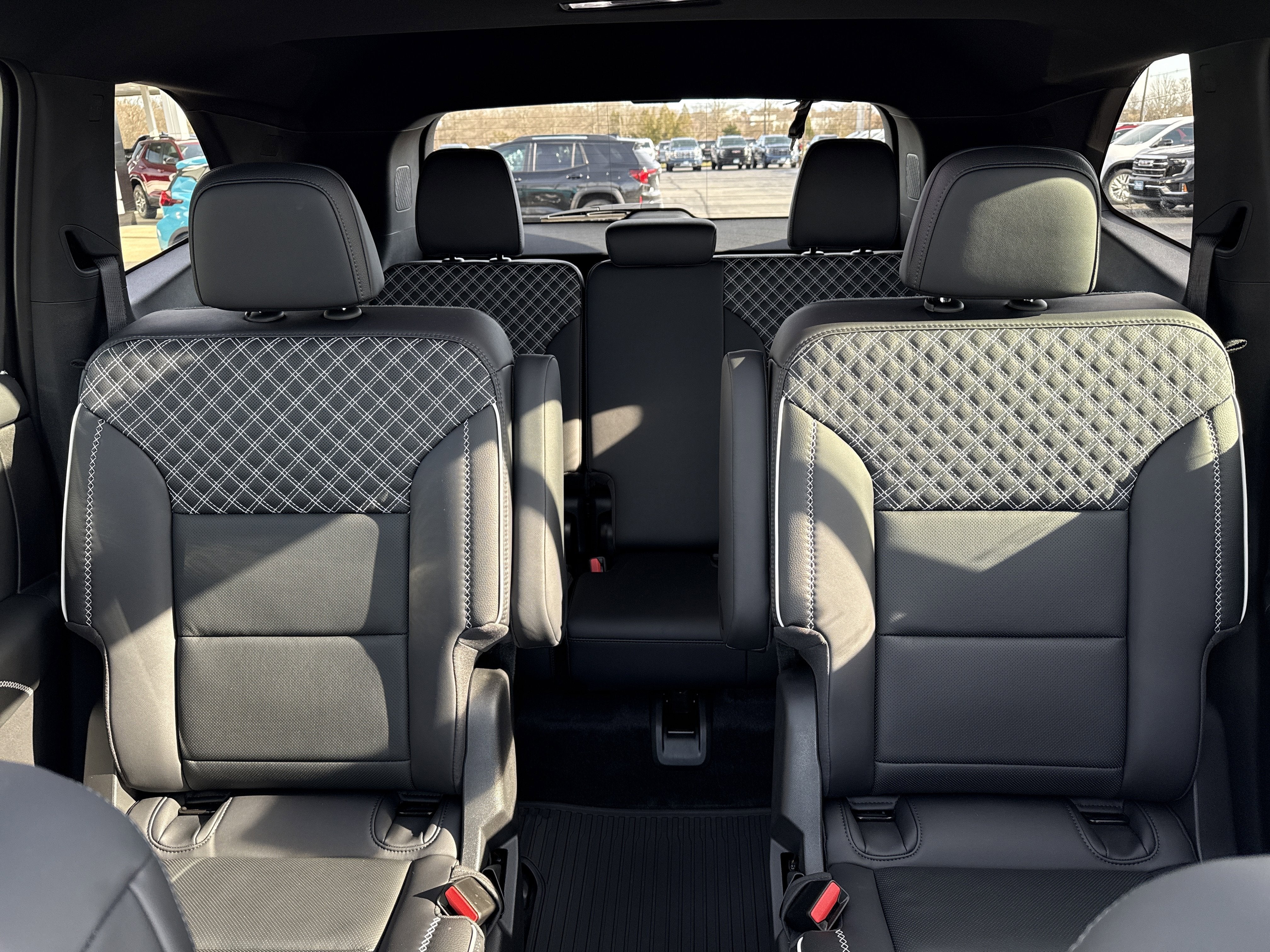 2025 GMC Acadia Denali