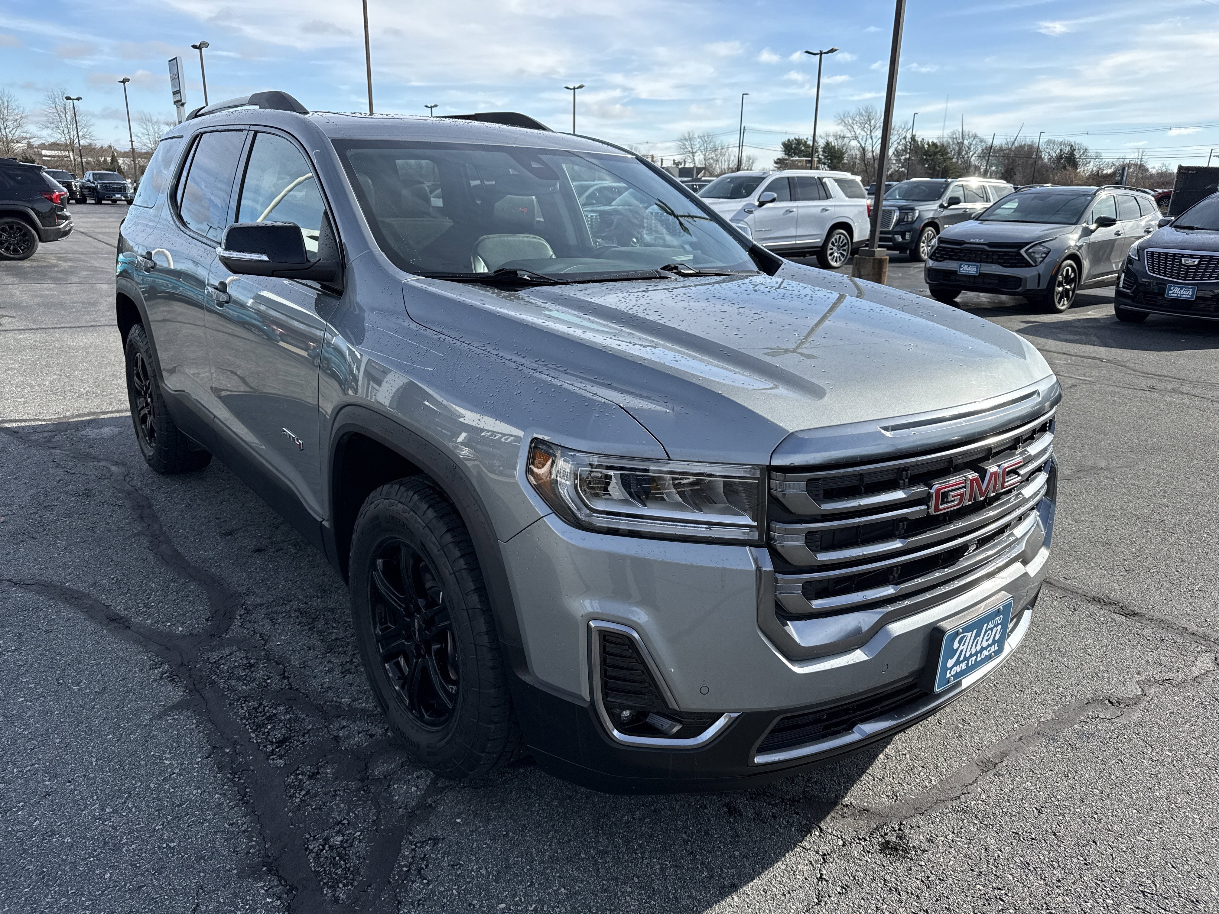 2023 GMC Acadia AT4