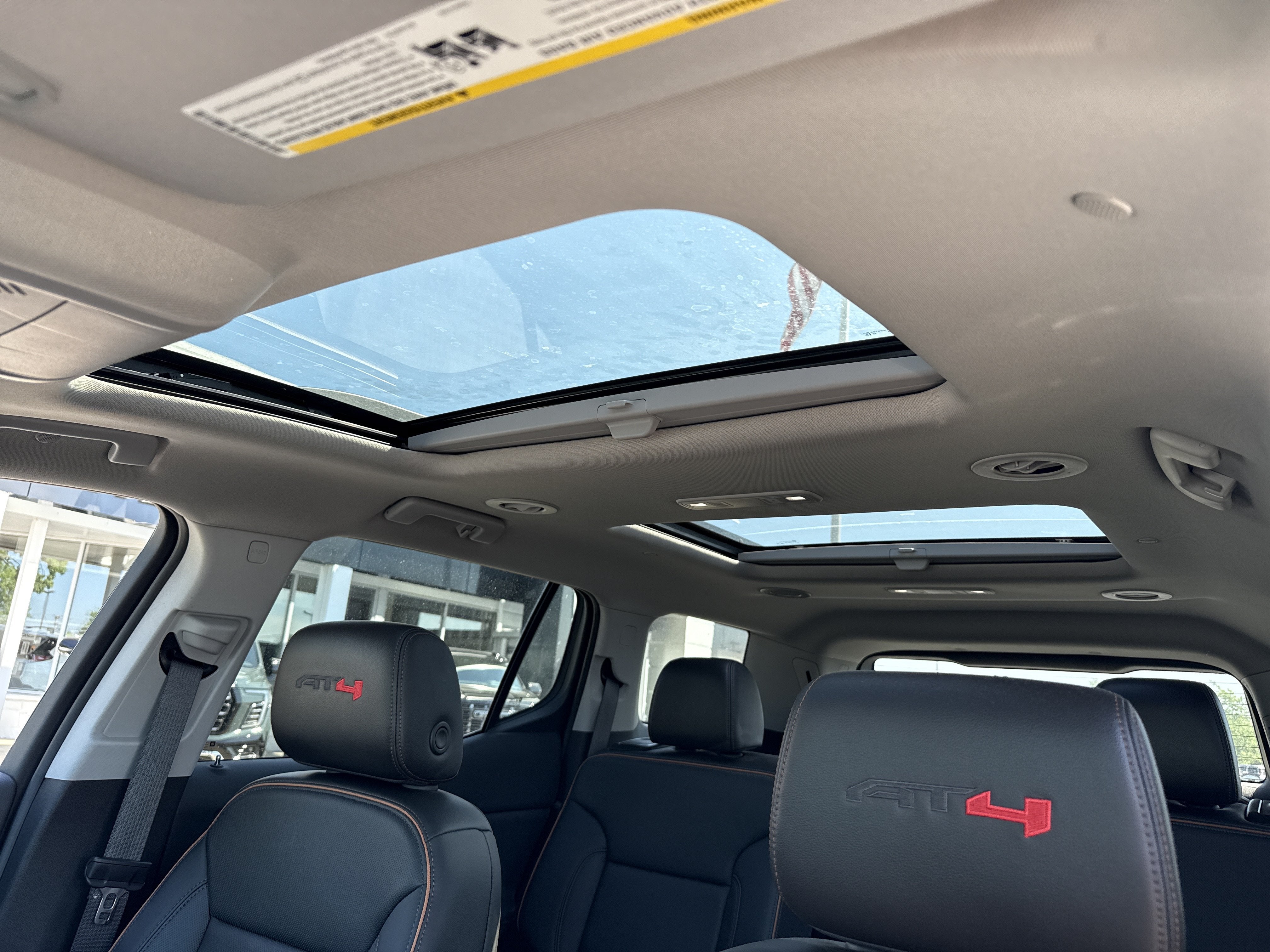 2023 GMC Acadia AT4