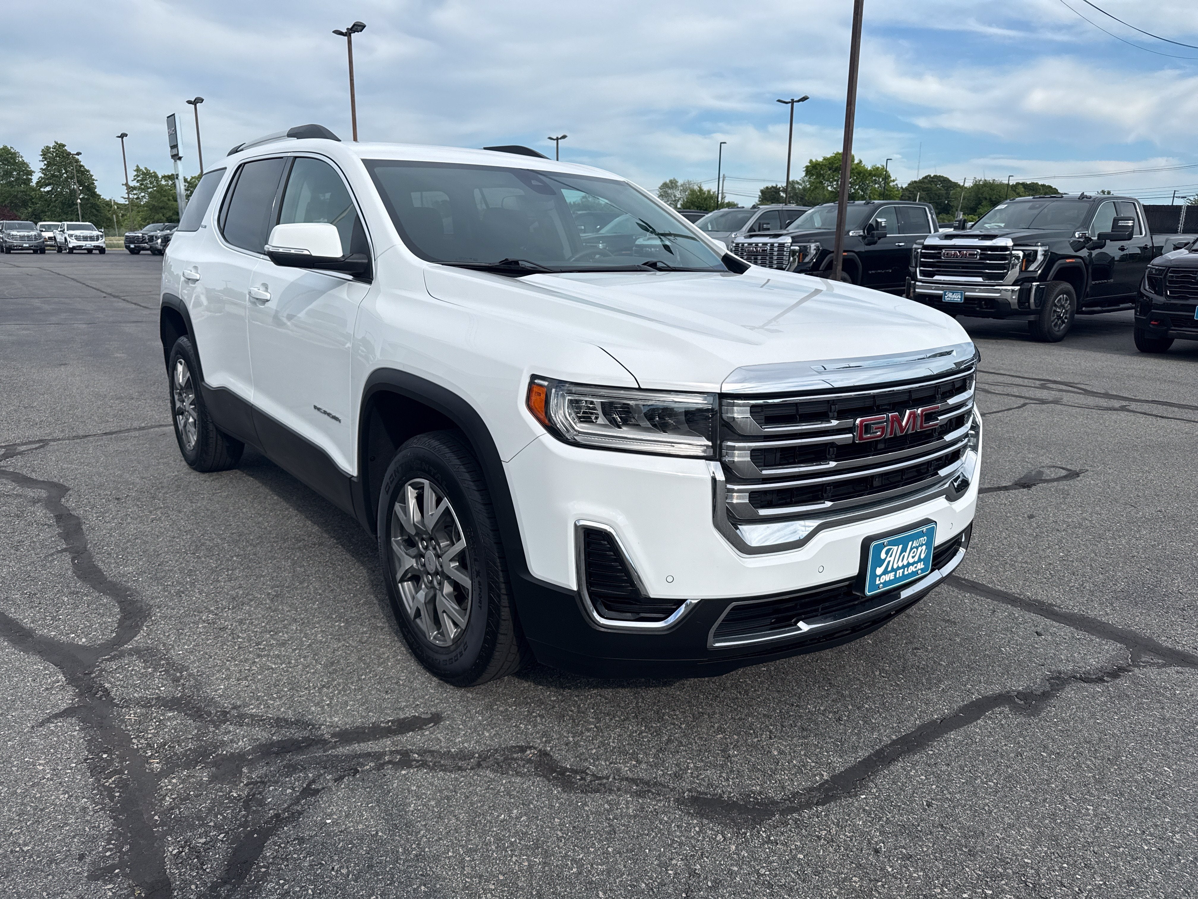 2023 GMC Acadia SLE
