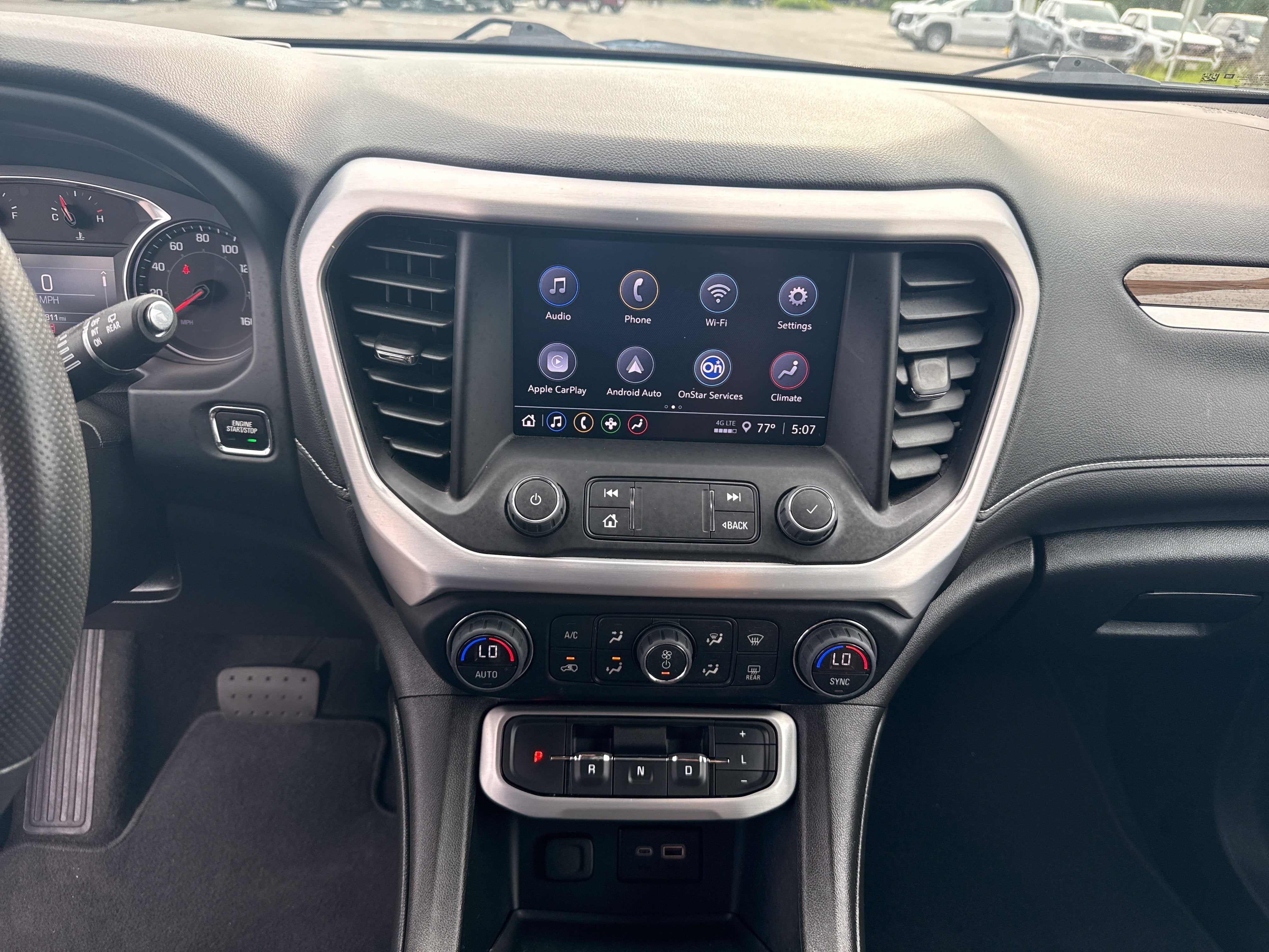 2023 GMC Acadia SLE