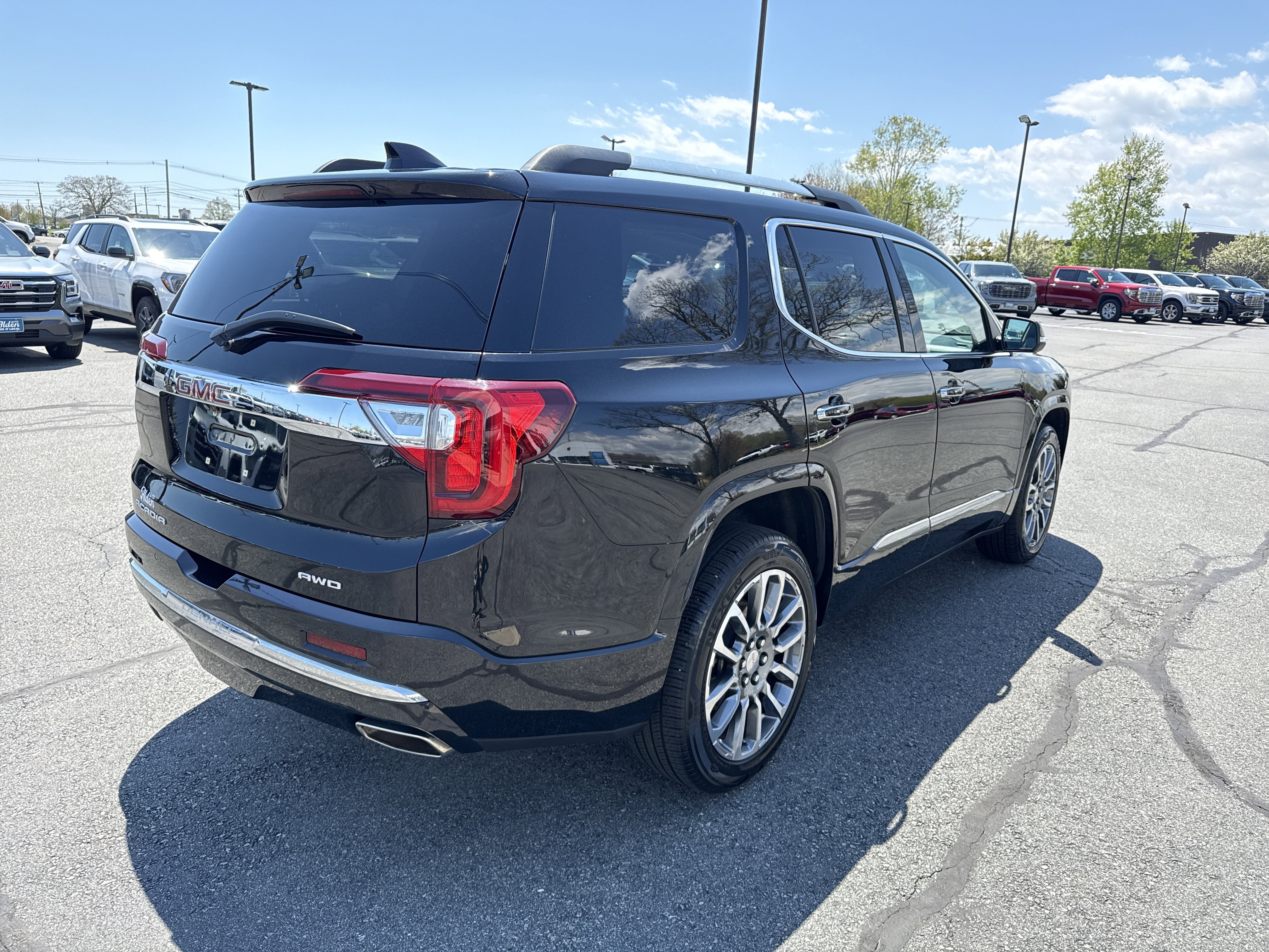 2021 GMC Acadia Denali
