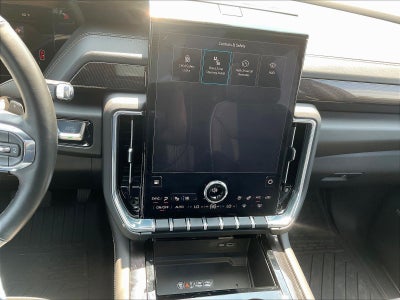 2025 GMC Yukon Elevation