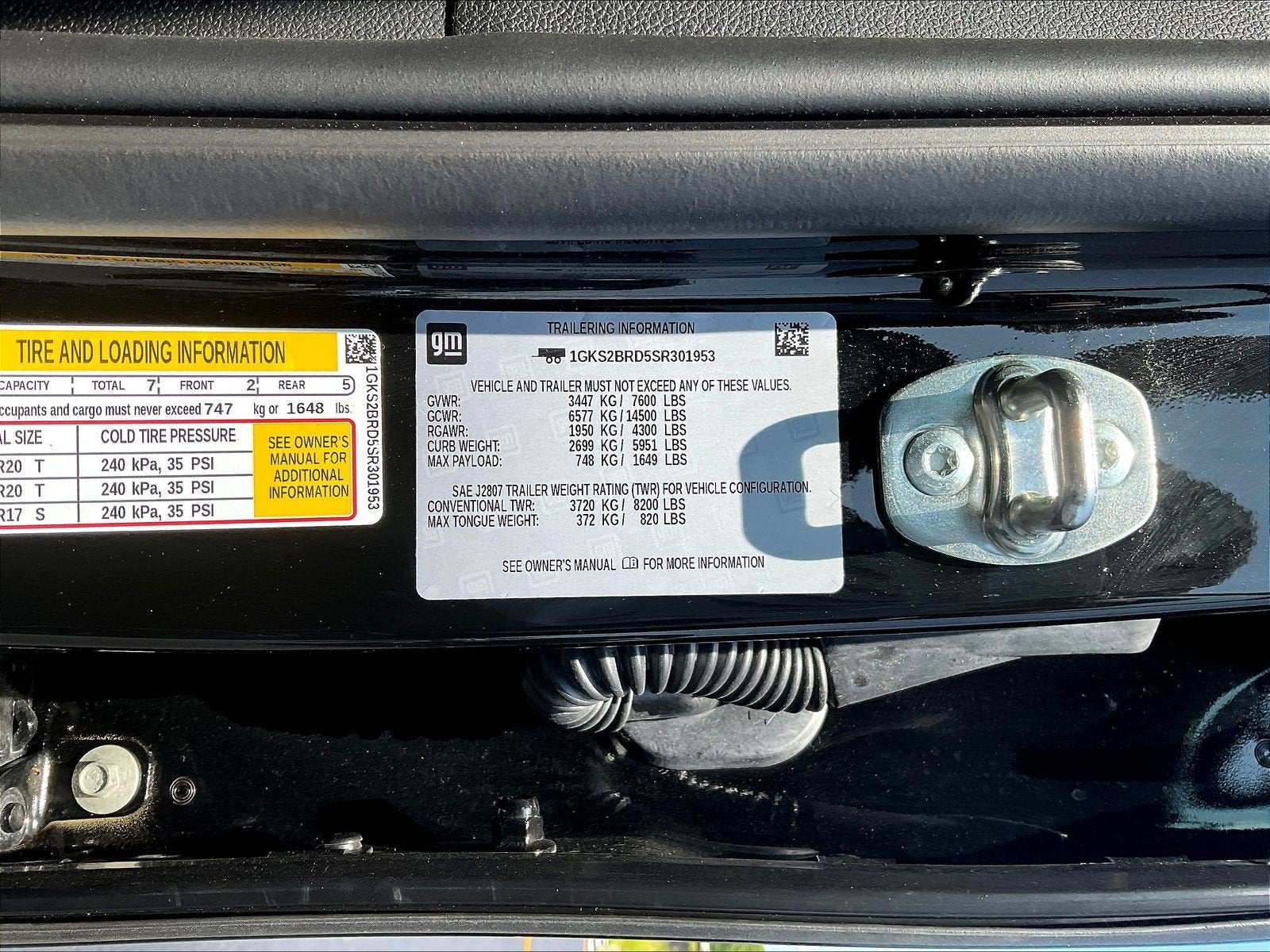 2025 GMC Yukon Elevation