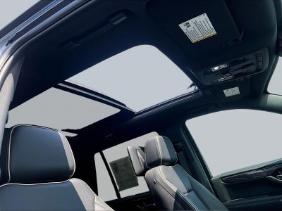 2025 GMC Yukon Elevation