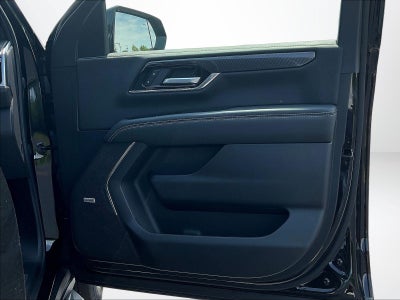 2025 GMC Yukon Elevation