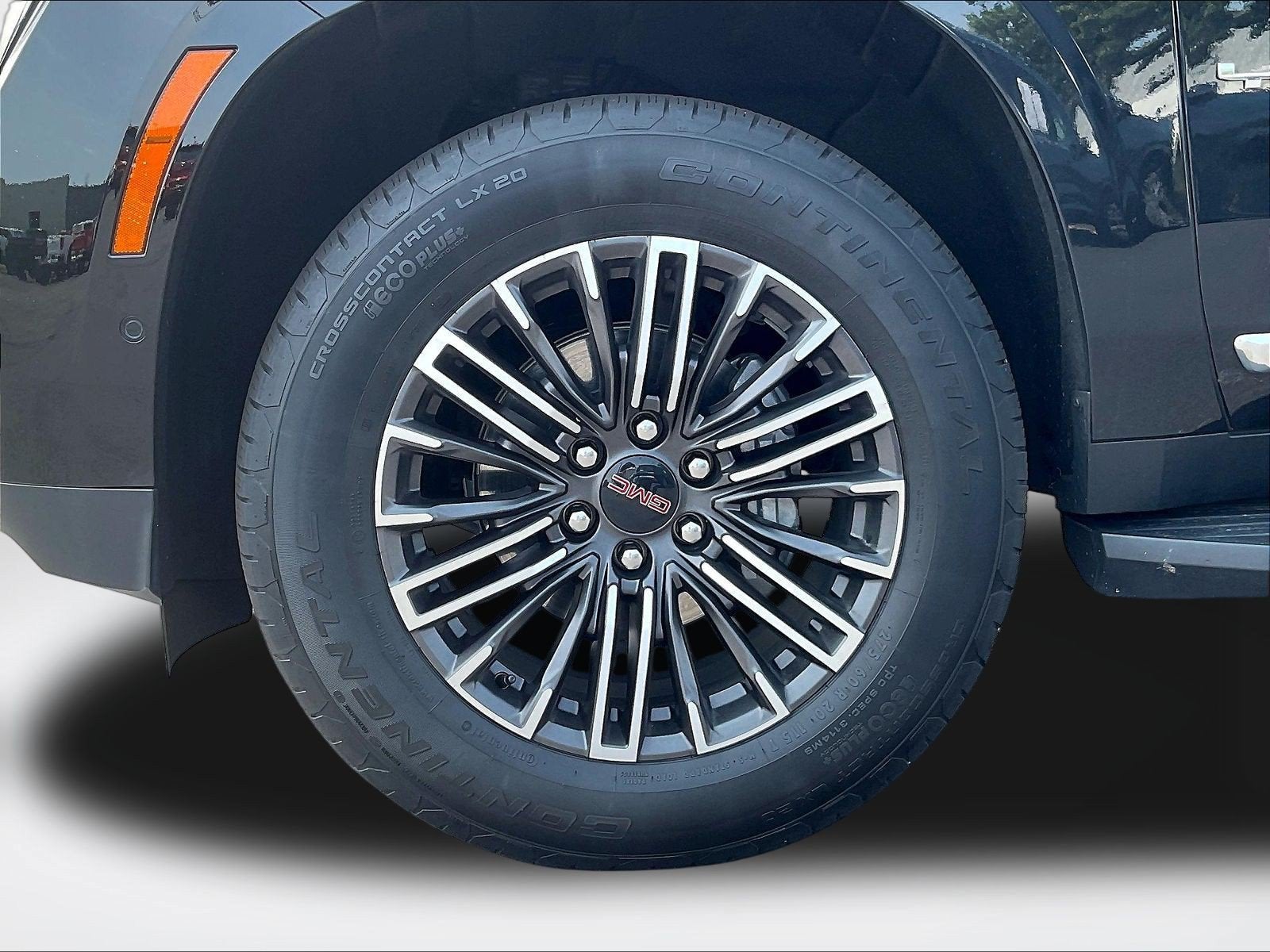 2025 GMC Yukon Elevation