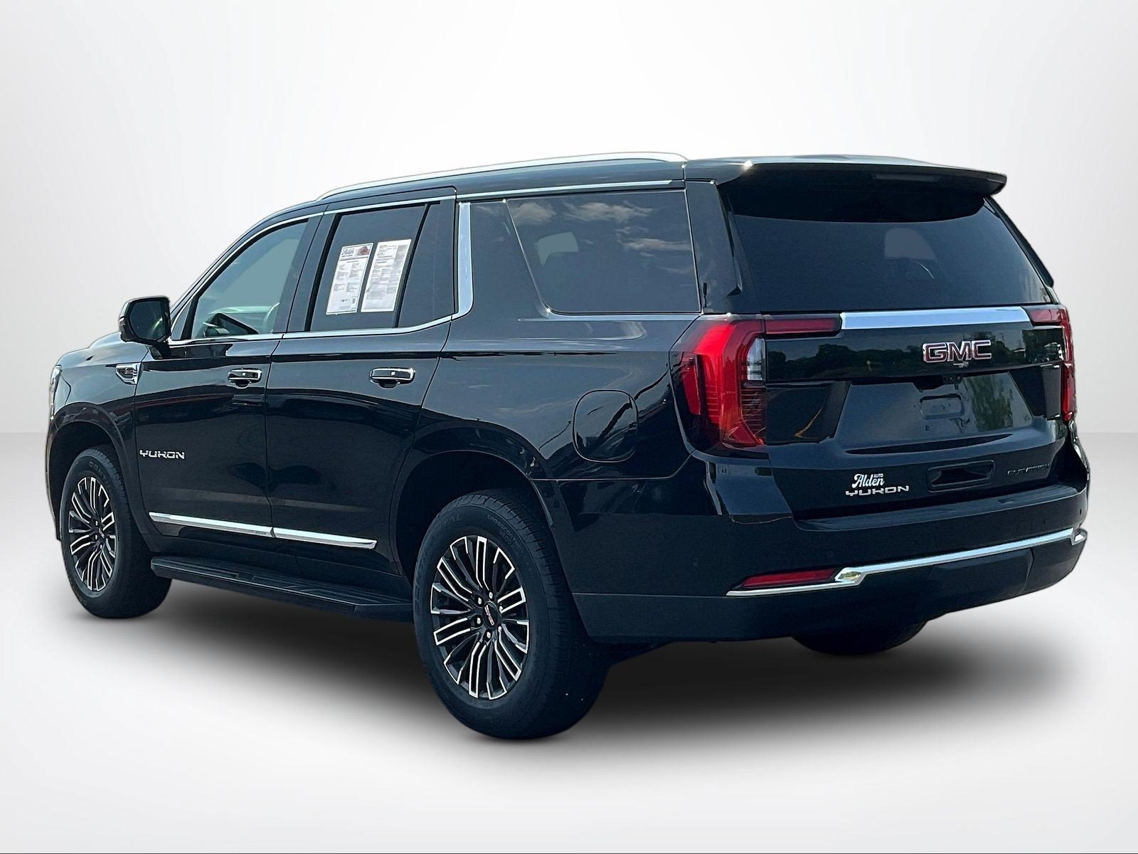 2025 GMC Yukon Elevation