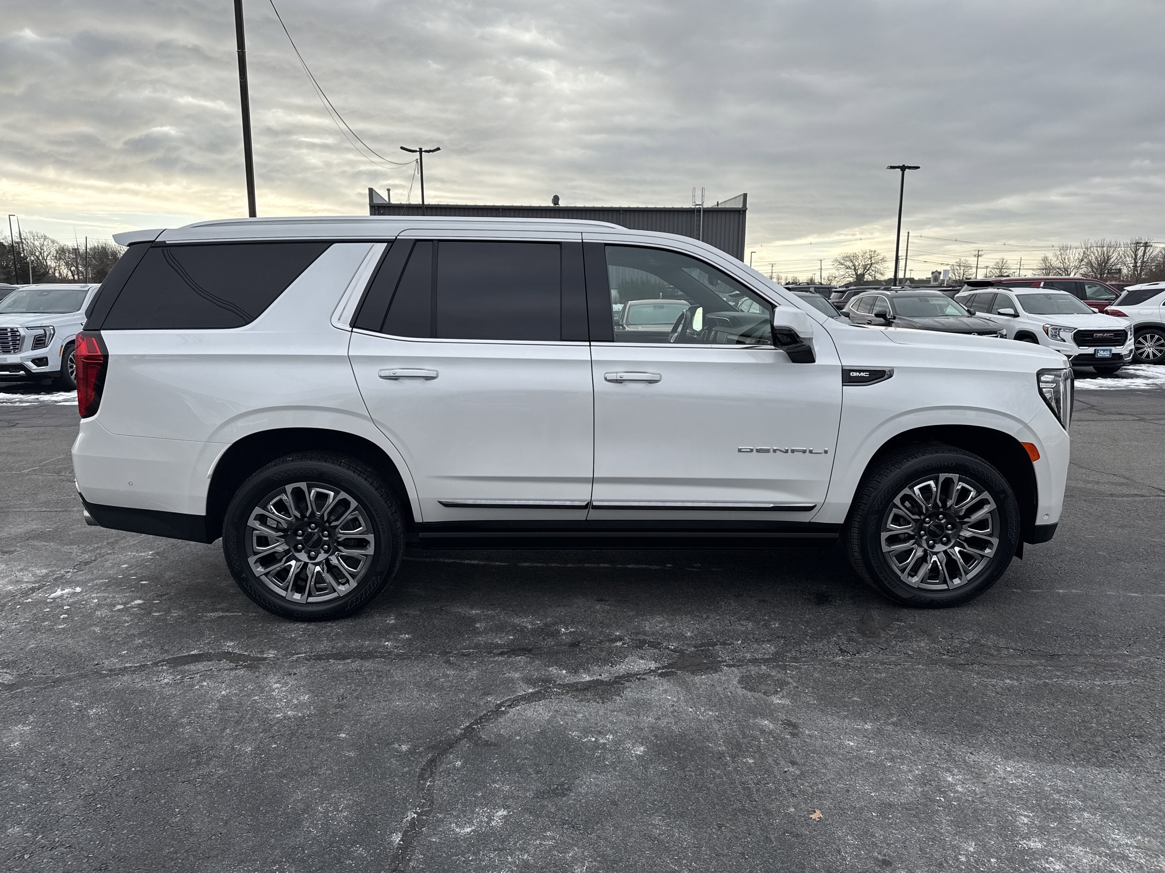 2024 GMC Yukon Denali Ultimate