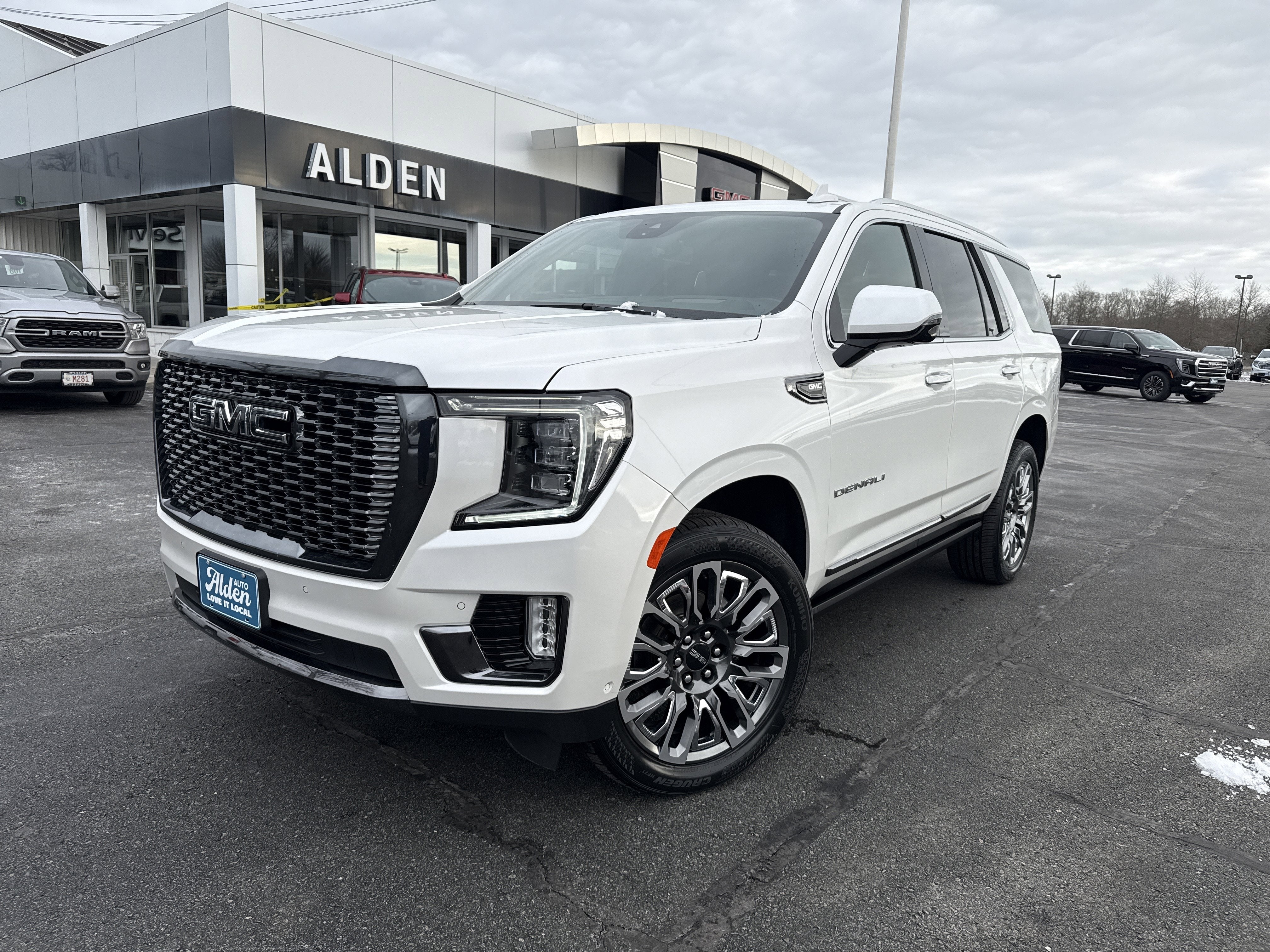 2024 GMC Yukon Denali Ultimate