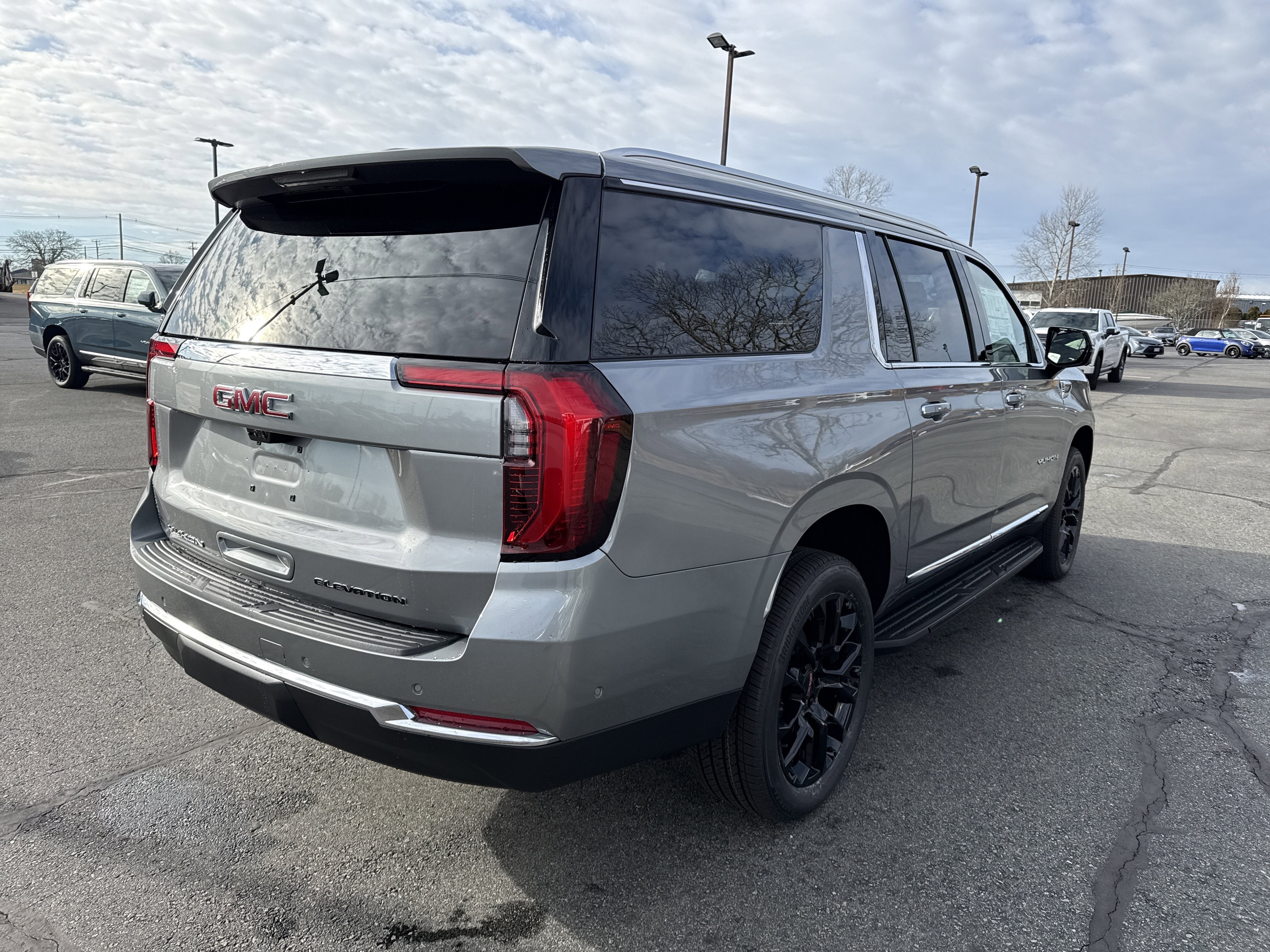 2026 GMC Yukon XL Elevation