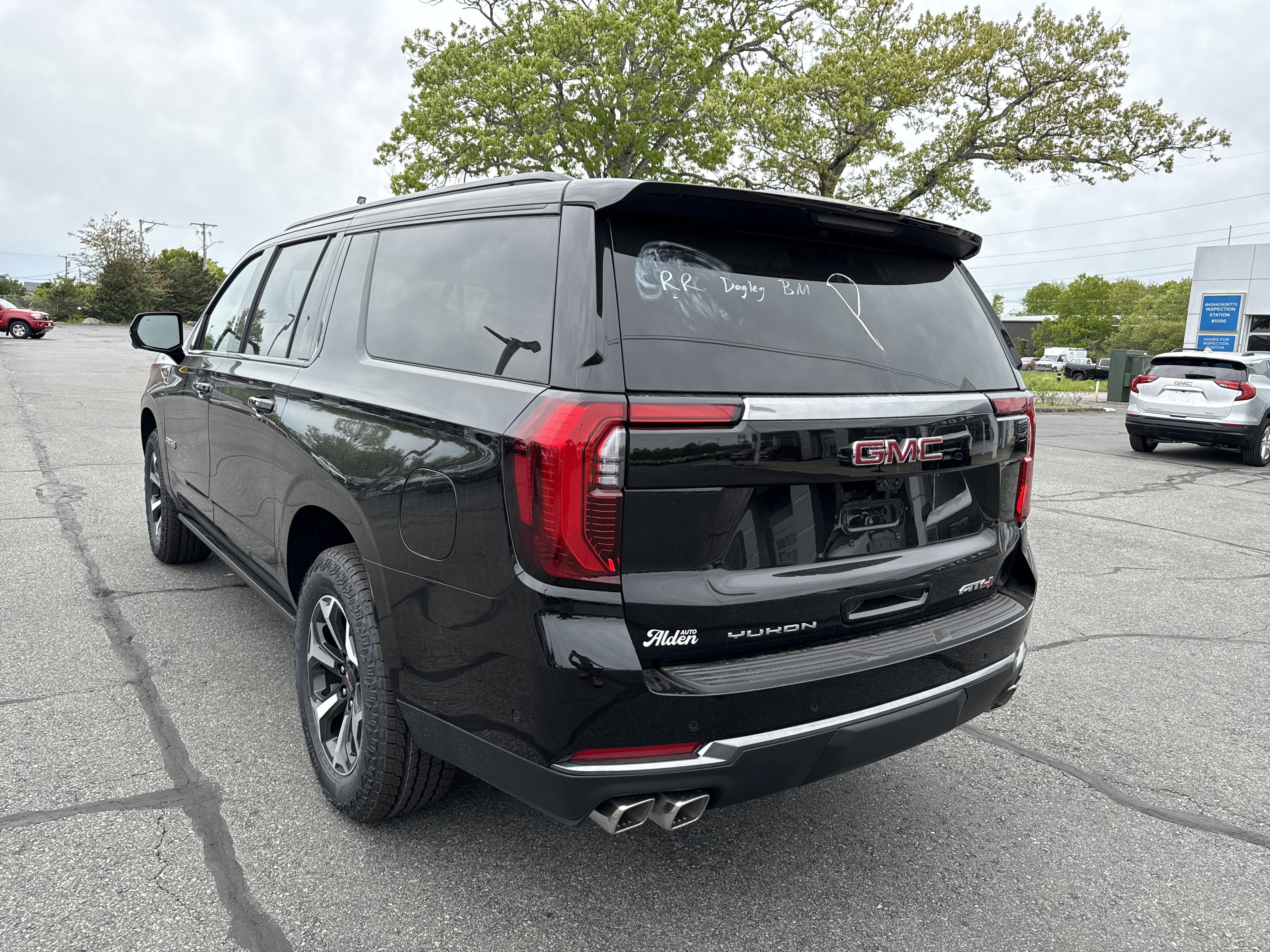 2026 GMC Yukon XL AT4