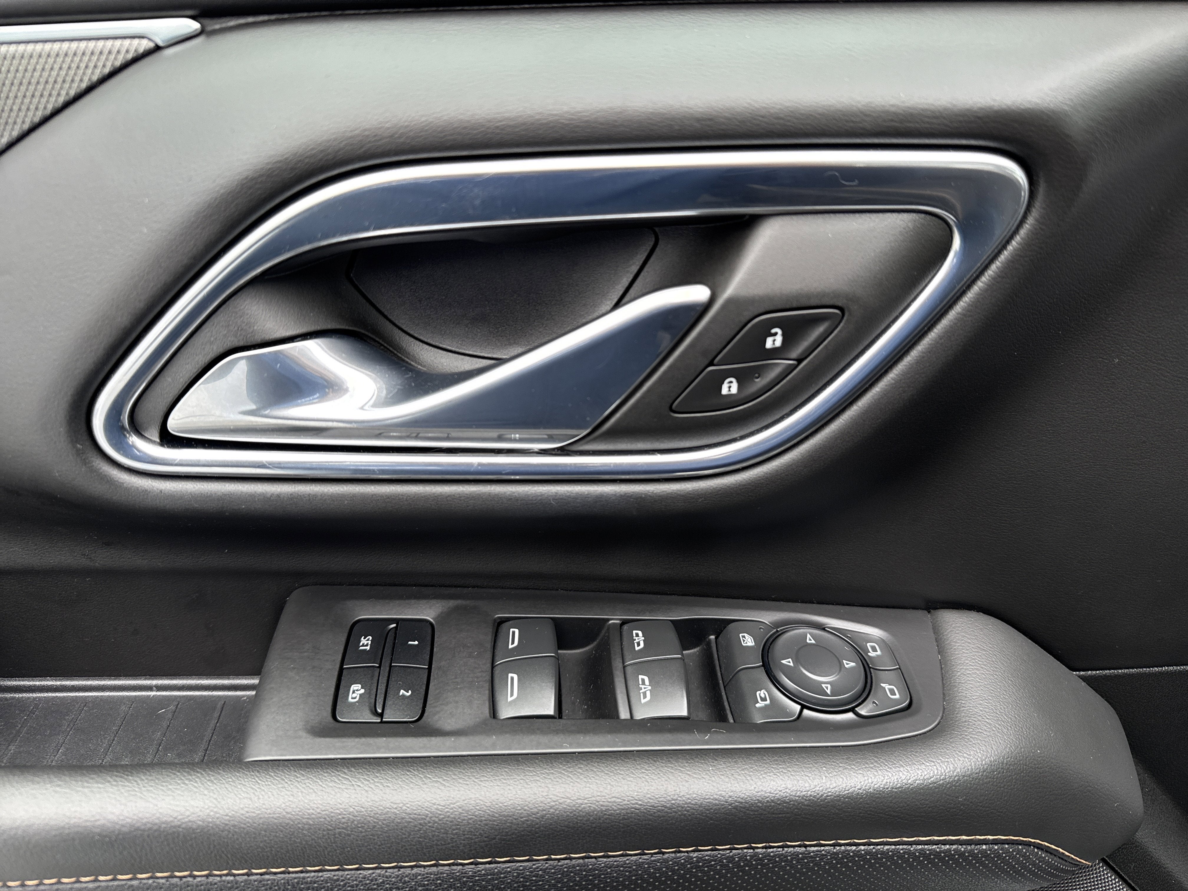 2023 GMC Yukon XL AT4