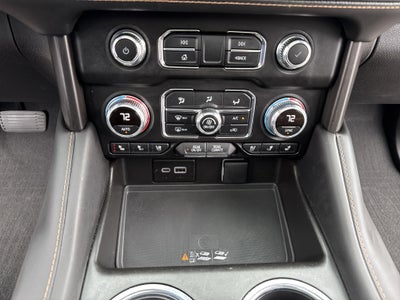2023 GMC Yukon XL AT4