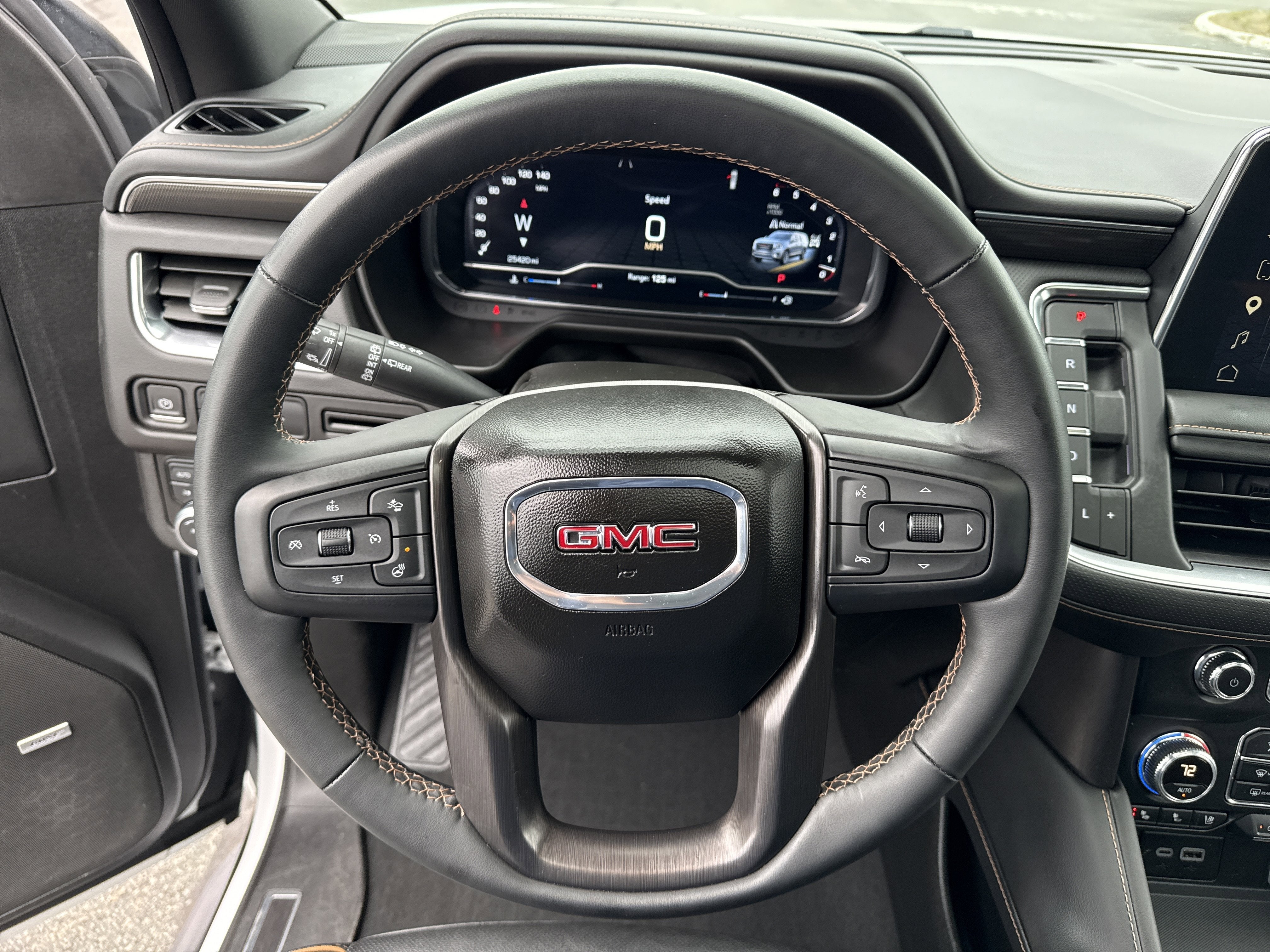 2023 GMC Yukon XL AT4