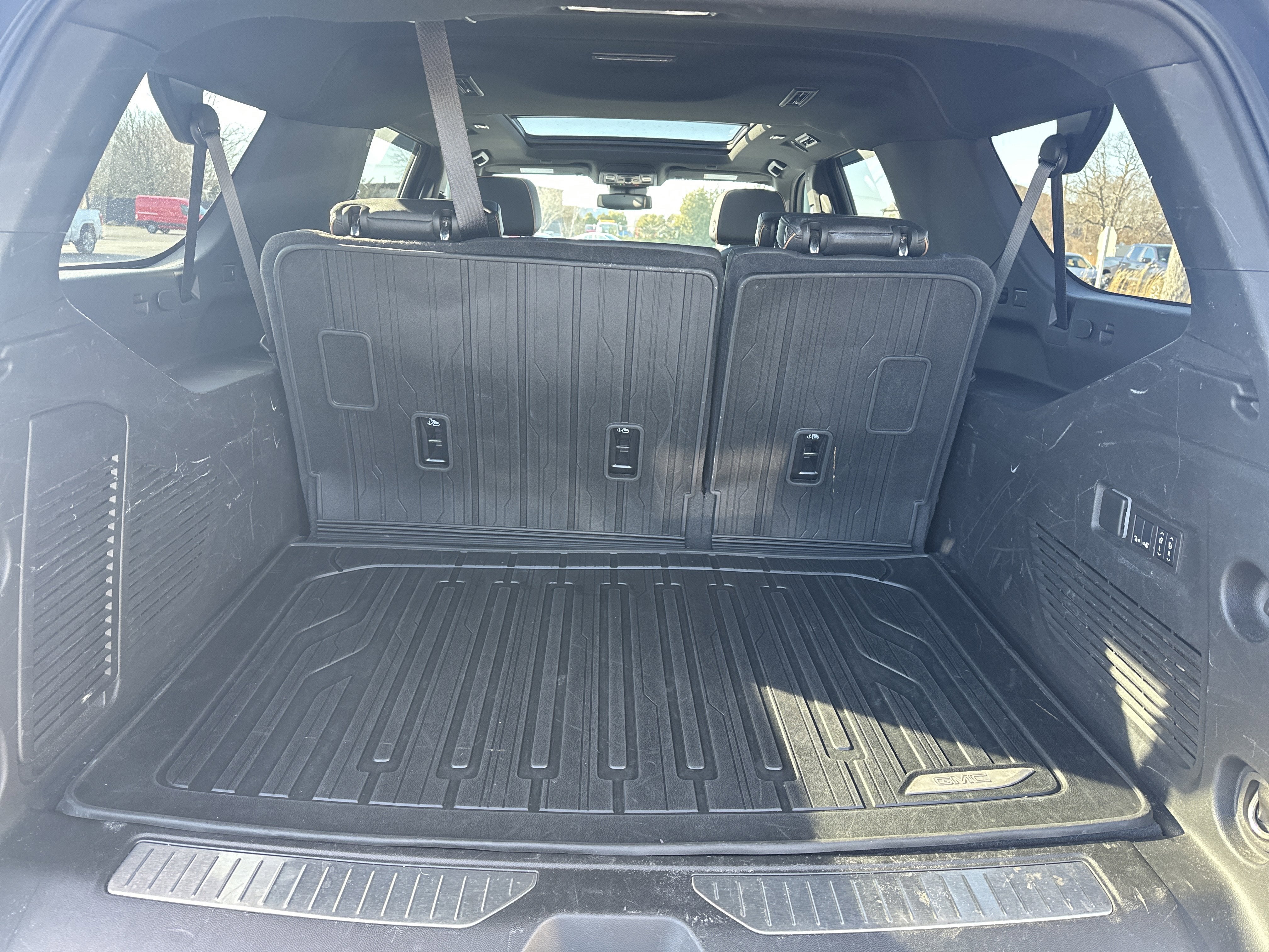 2024 GMC Yukon XL AT4