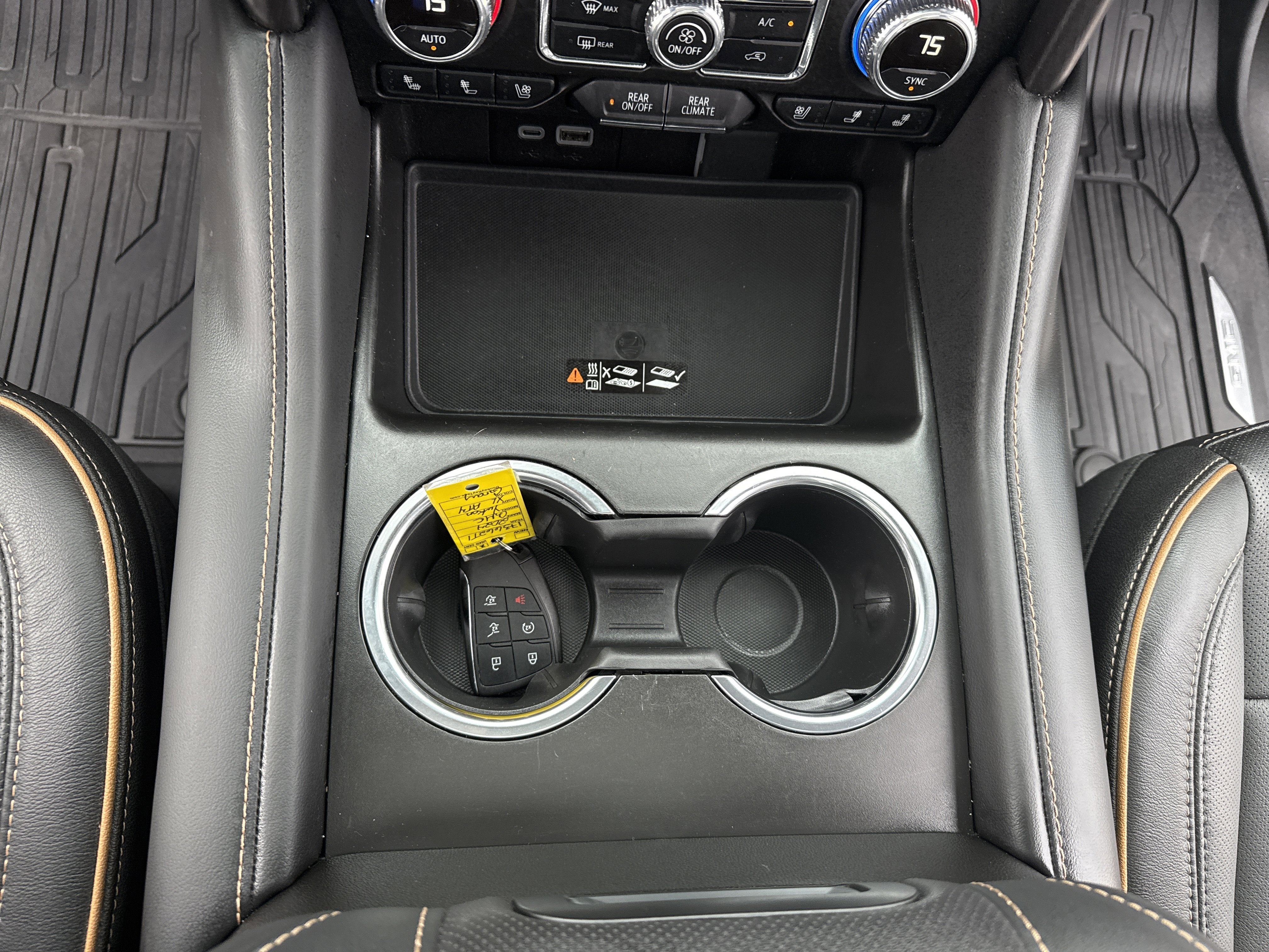 2024 GMC Yukon XL AT4