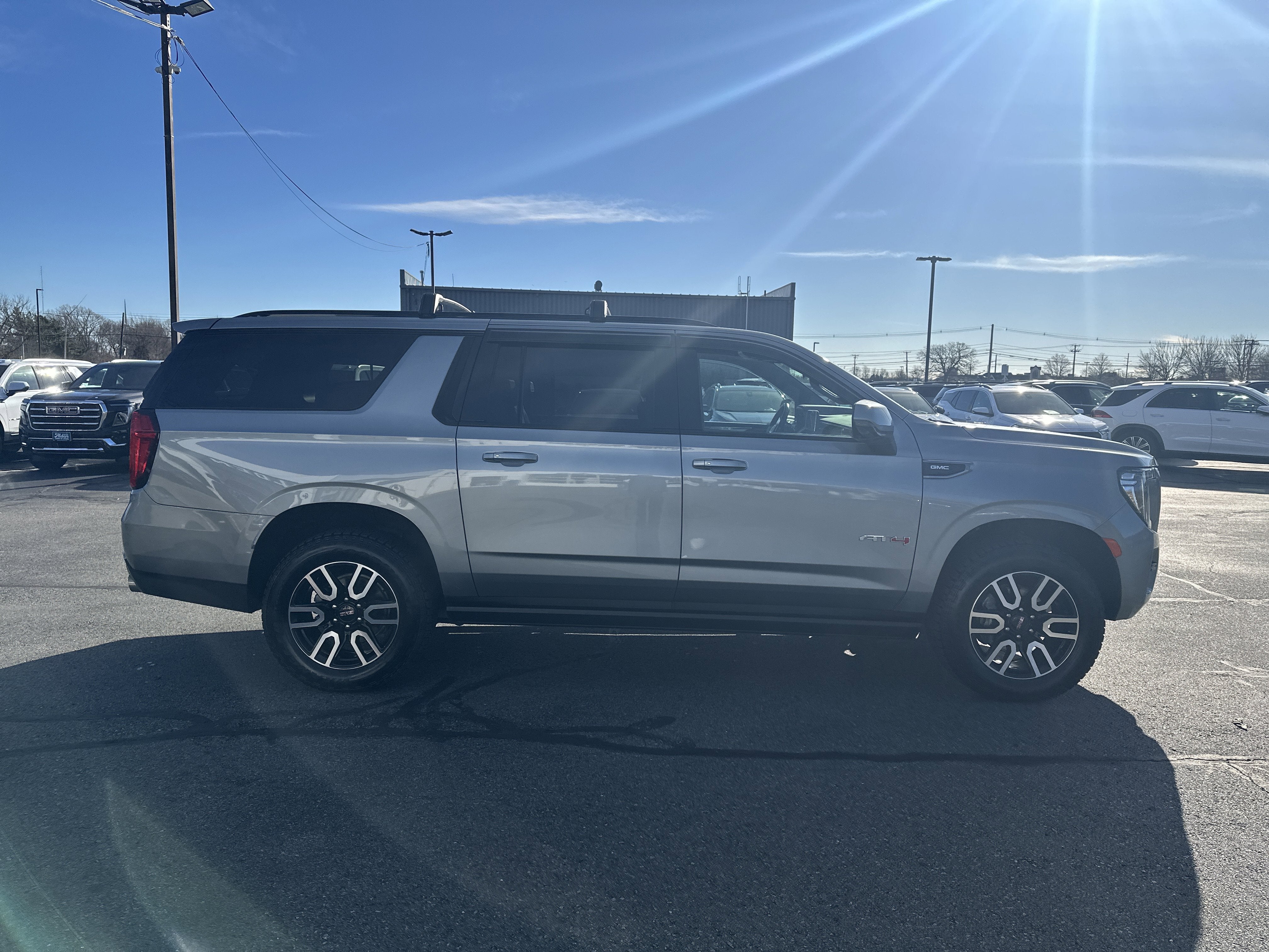 2024 GMC Yukon XL AT4