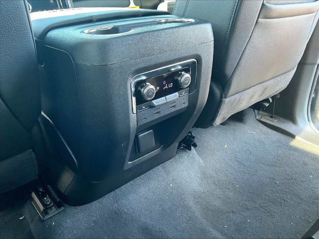 2027 GMC Yukon XL Denali - Photo 13