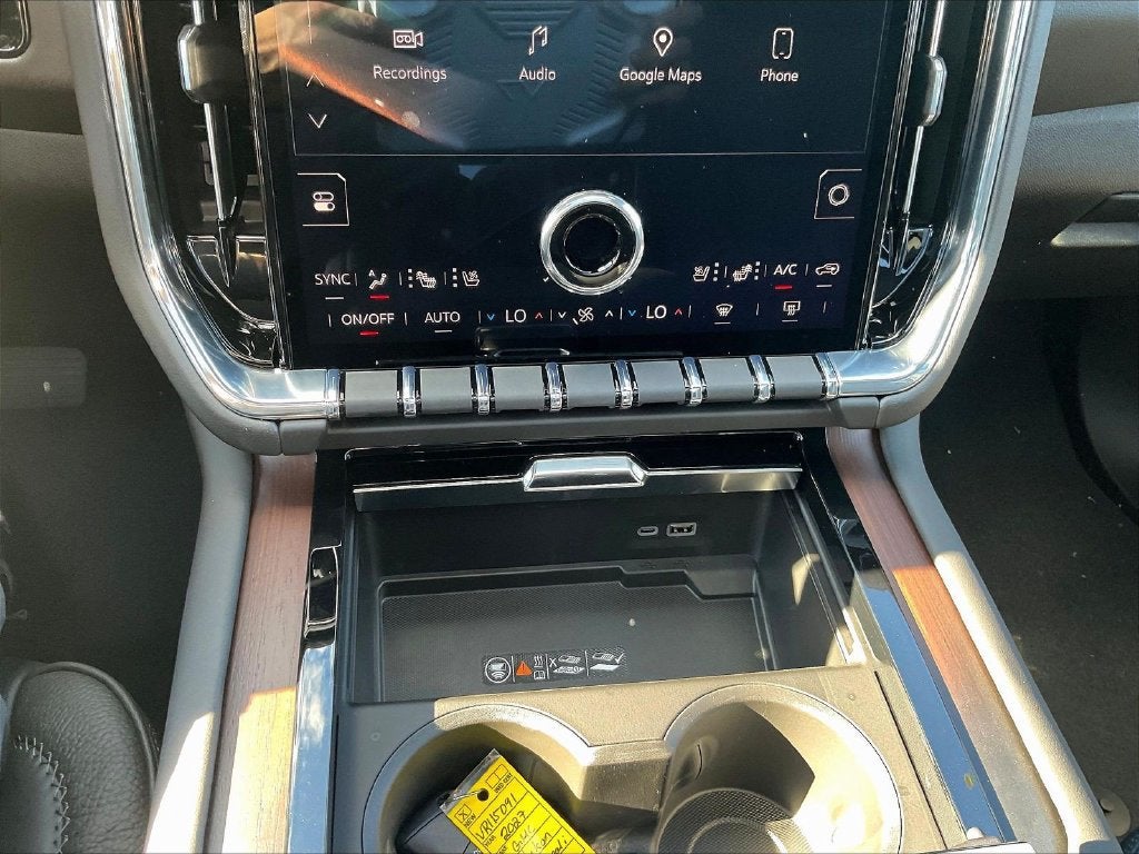 2027 GMC Yukon XL Denali - Photo 19