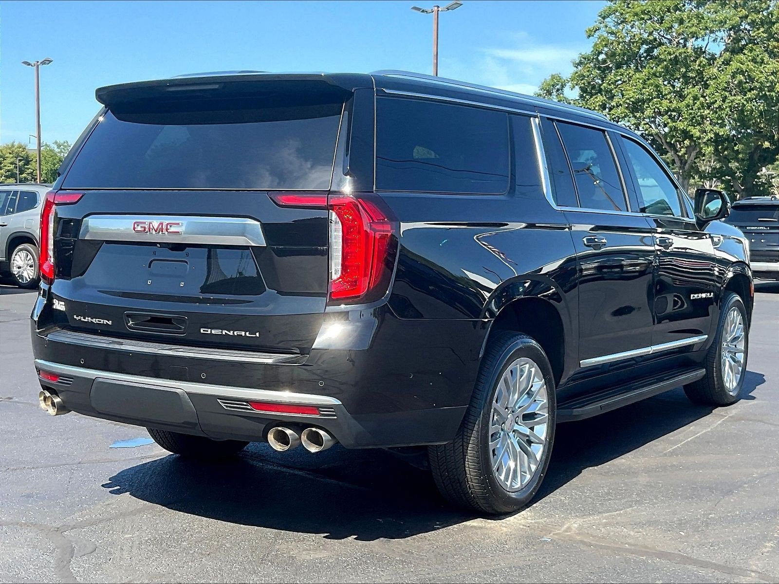 2023 GMC Yukon XL Denali