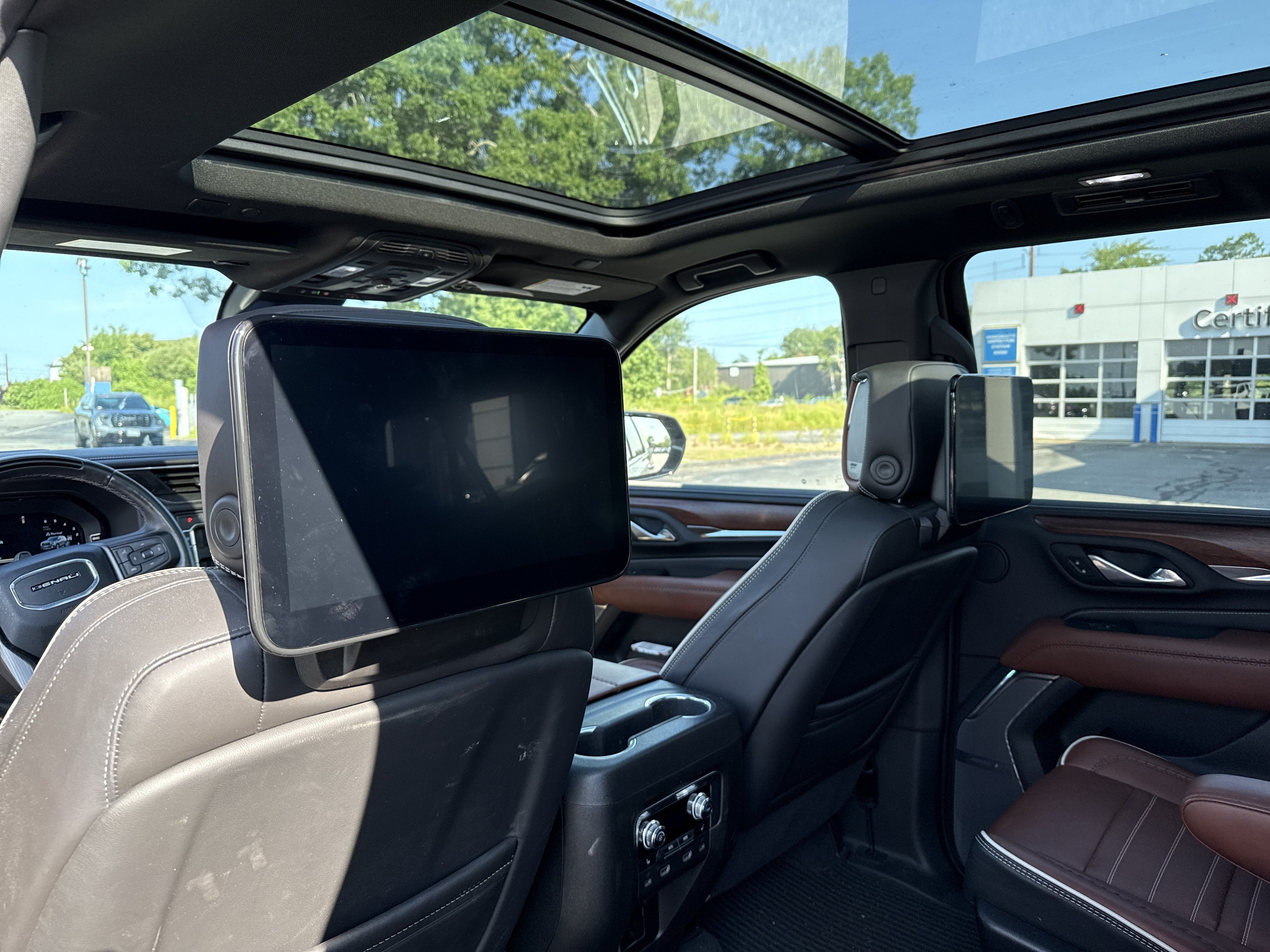 2024 GMC Yukon XL Denali Ultimate