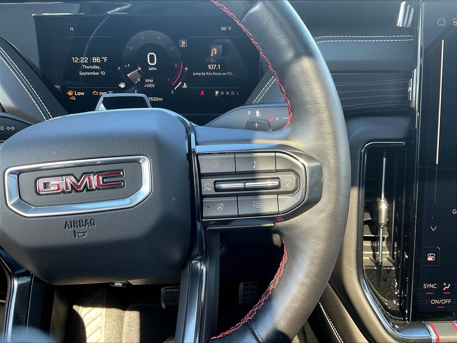 2025 GMC Yukon XL AT4 Ultimate