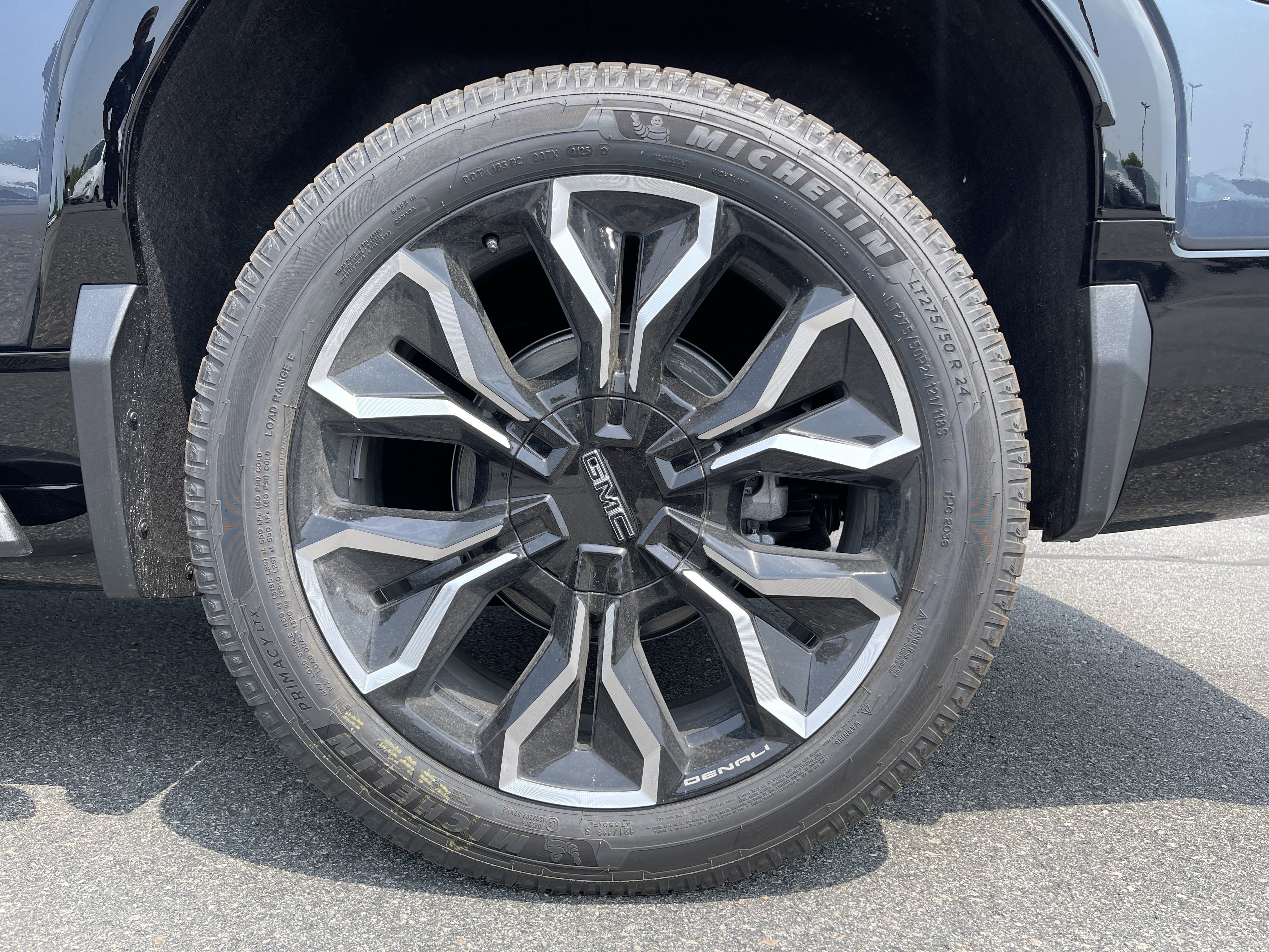 2025 GMC Sierra EV Extended Range Denali