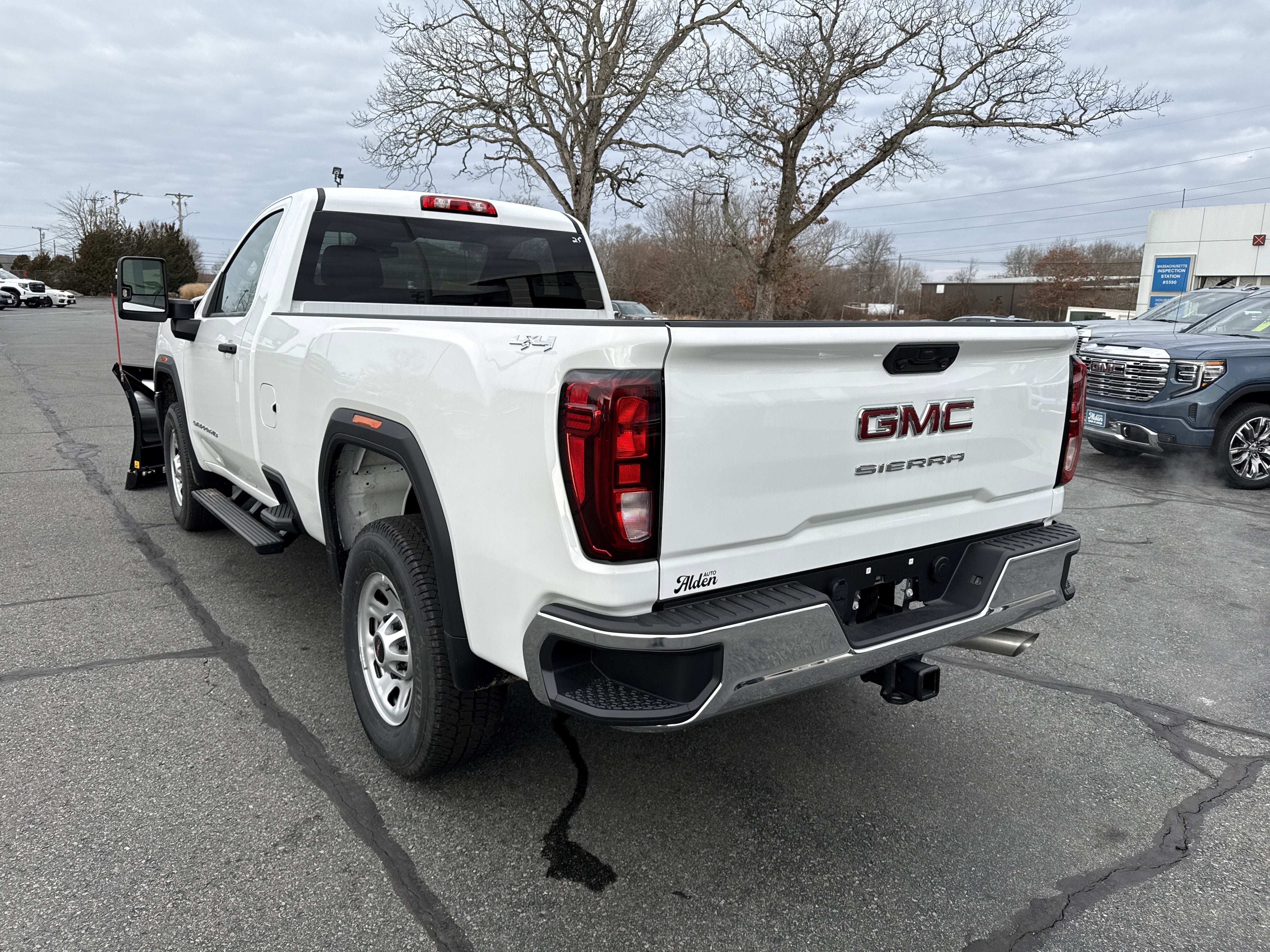 2025 GMC Sierra 2500 HD Pro