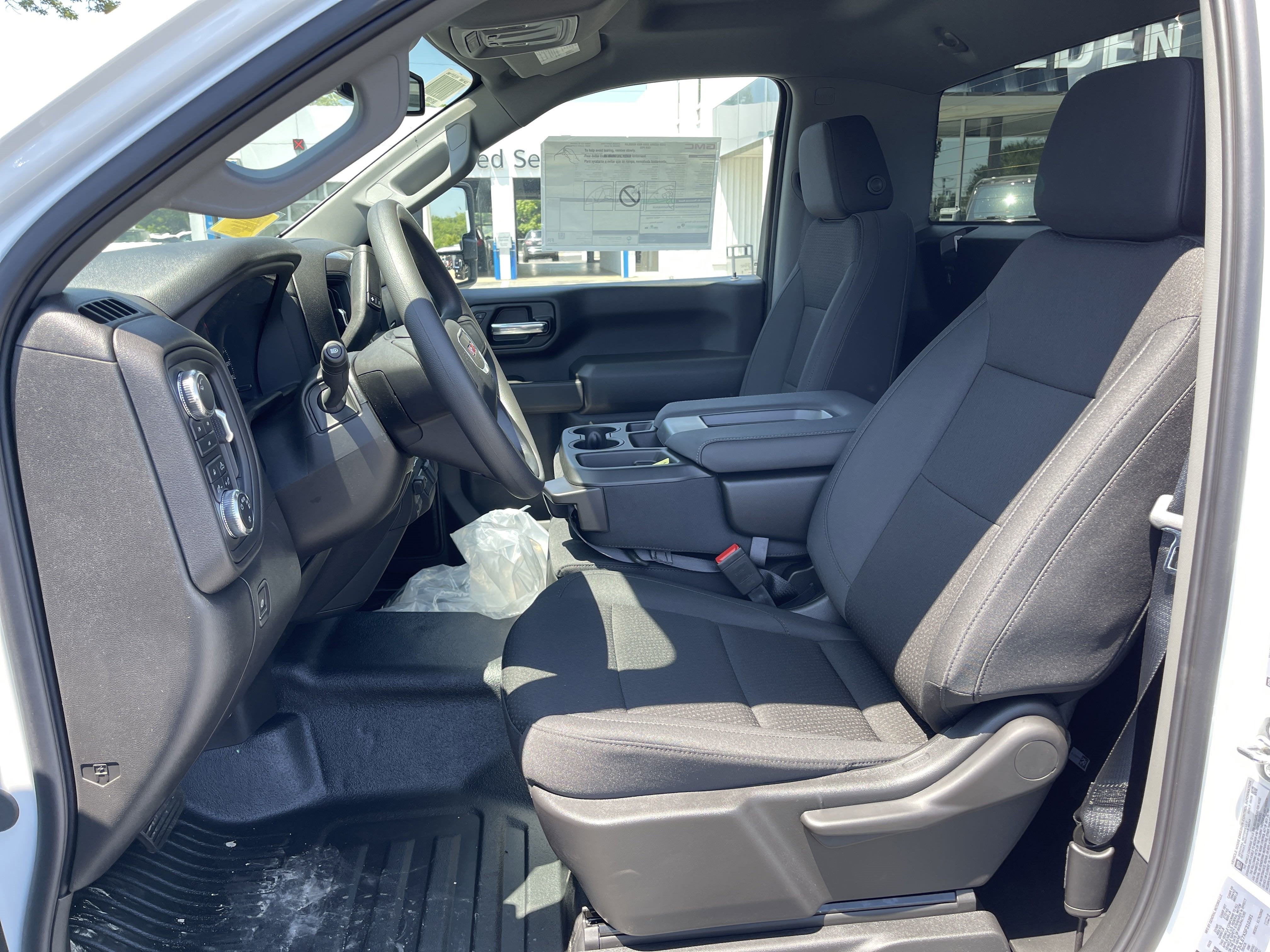 2025 GMC Sierra 2500 HD Pro