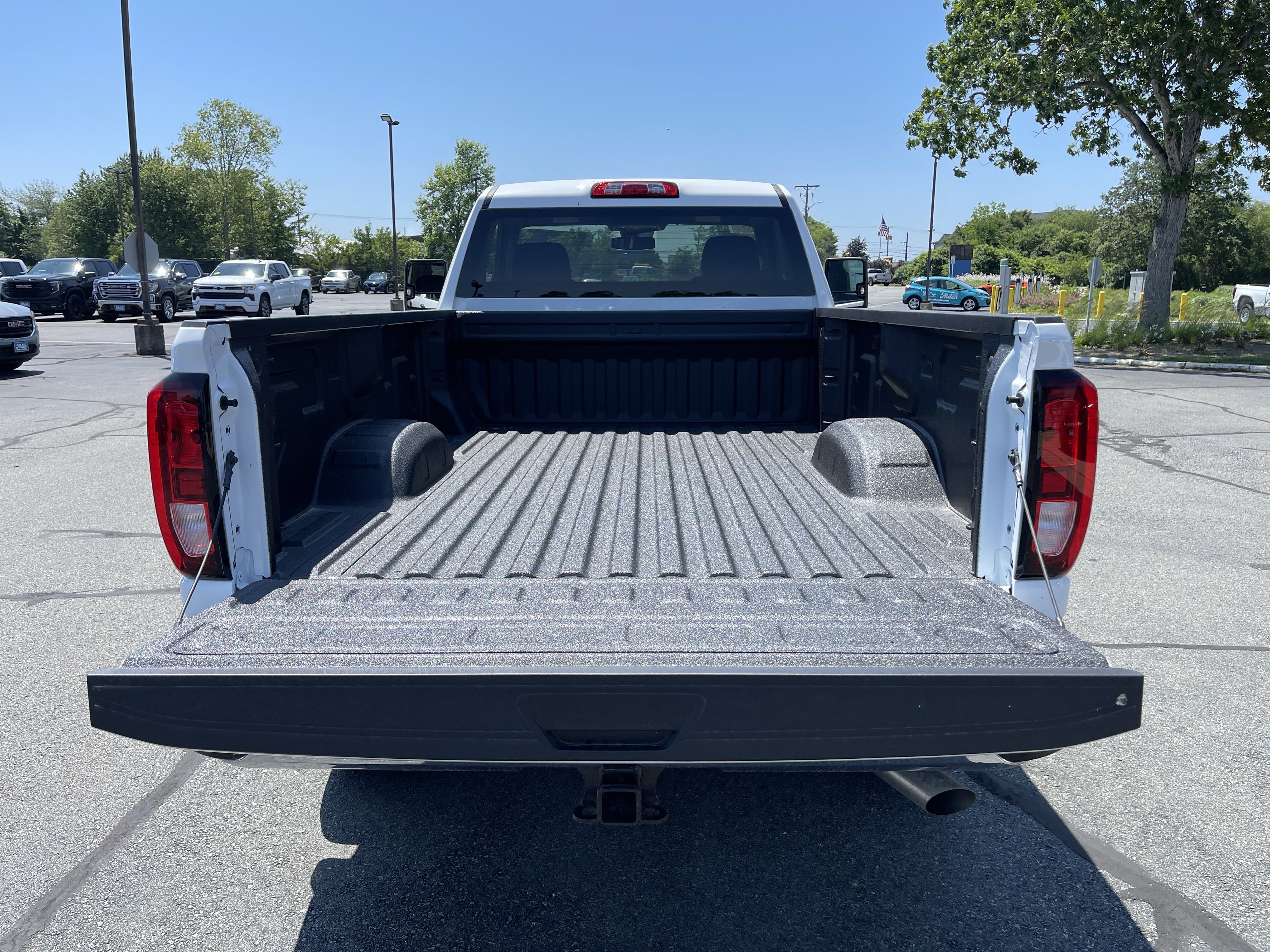 2025 GMC Sierra 2500 HD Pro