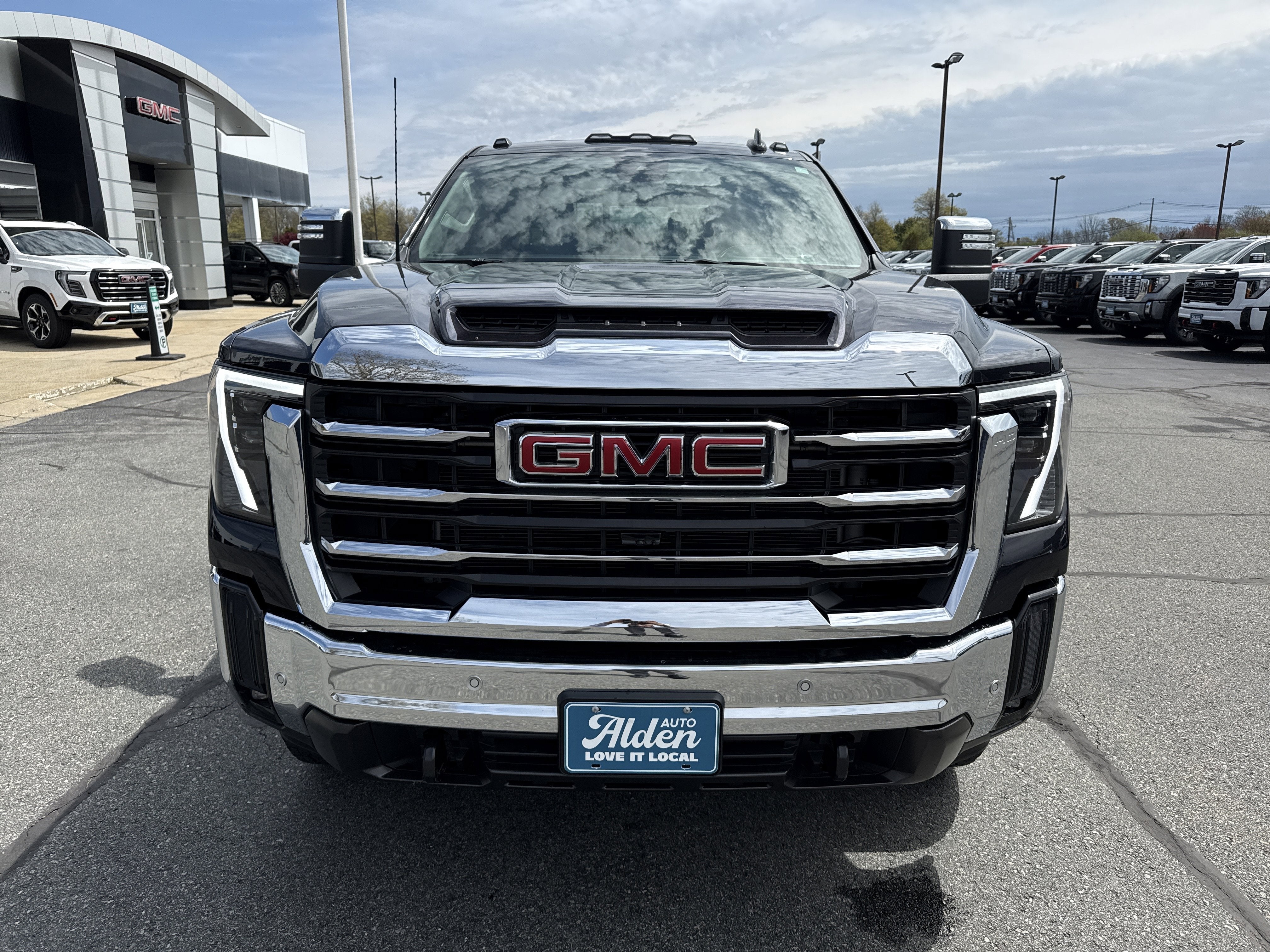 2025 GMC Sierra 2500 HD SLT