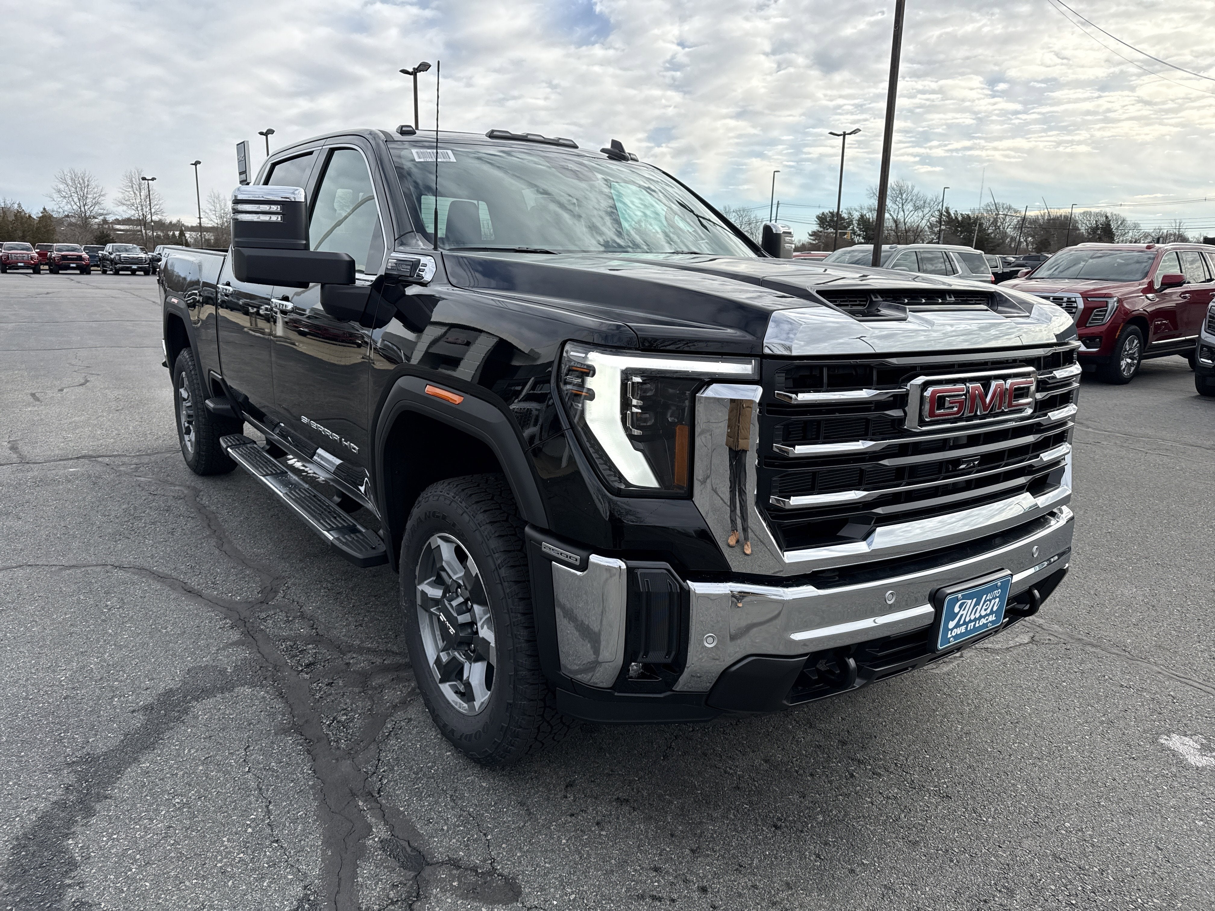 2026 GMC Sierra 2500 HD SLT