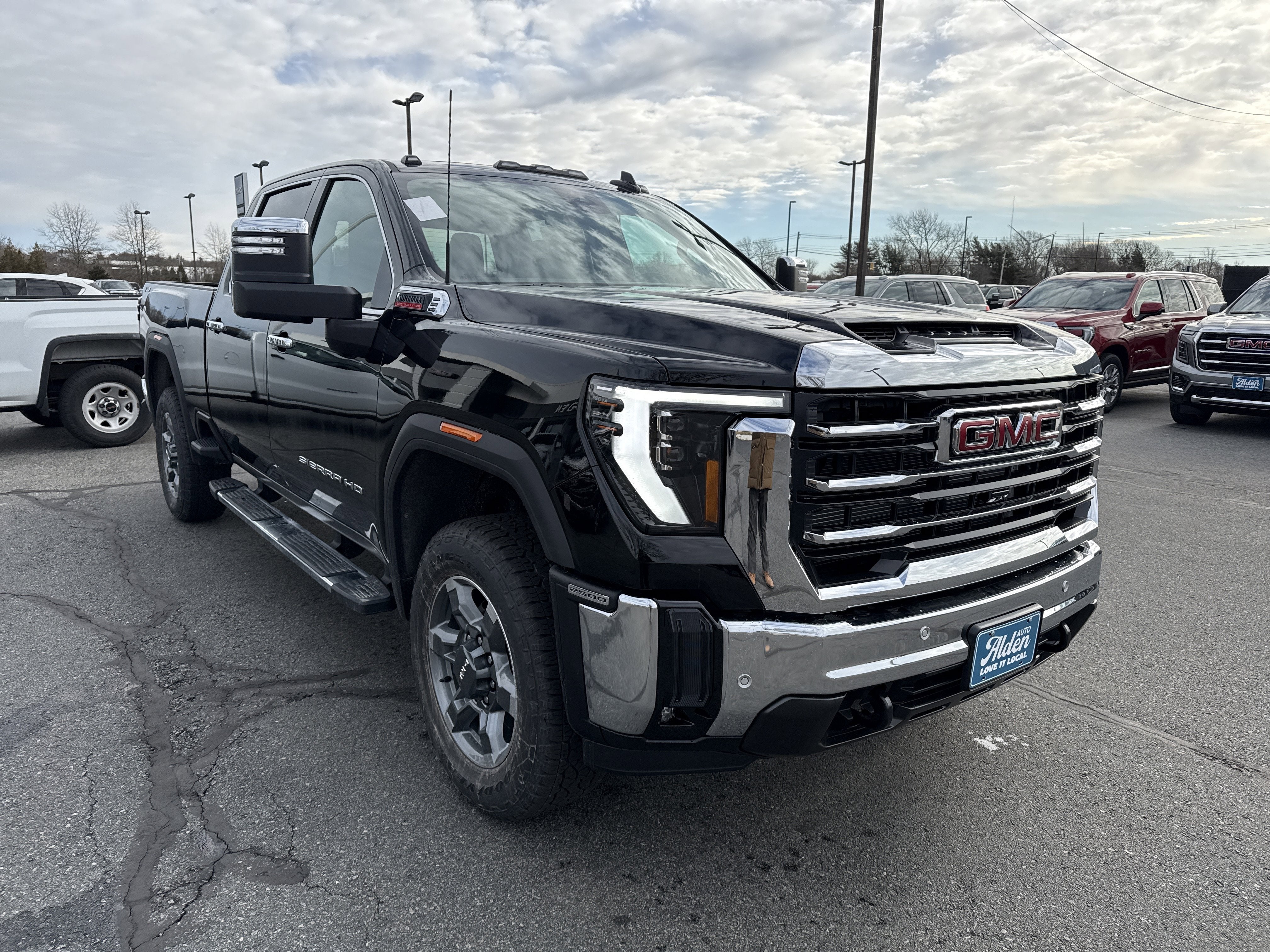 2026 GMC Sierra 2500 HD SLT