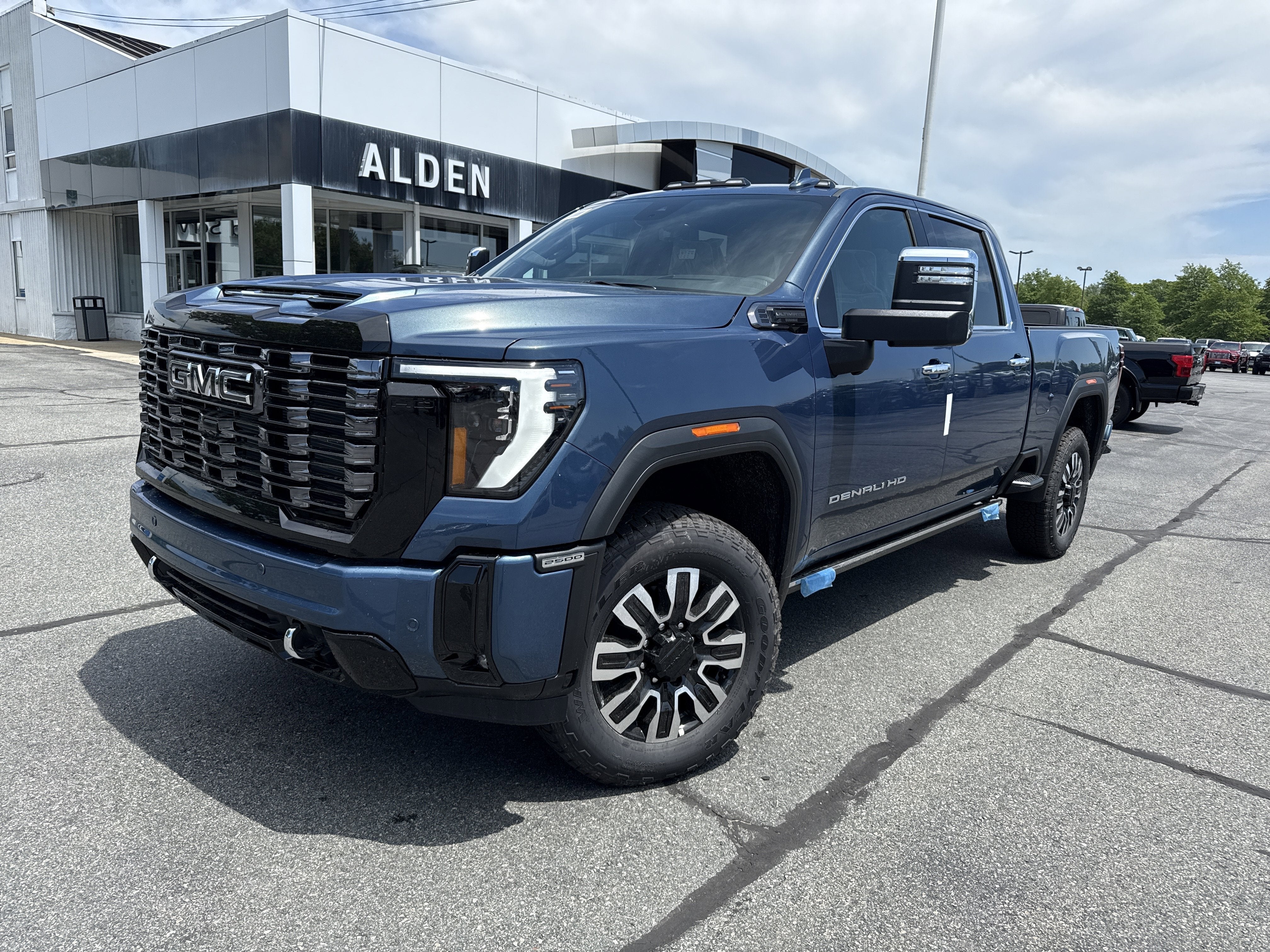 2026 GMC Sierra 2500 HD Denali Ultimate