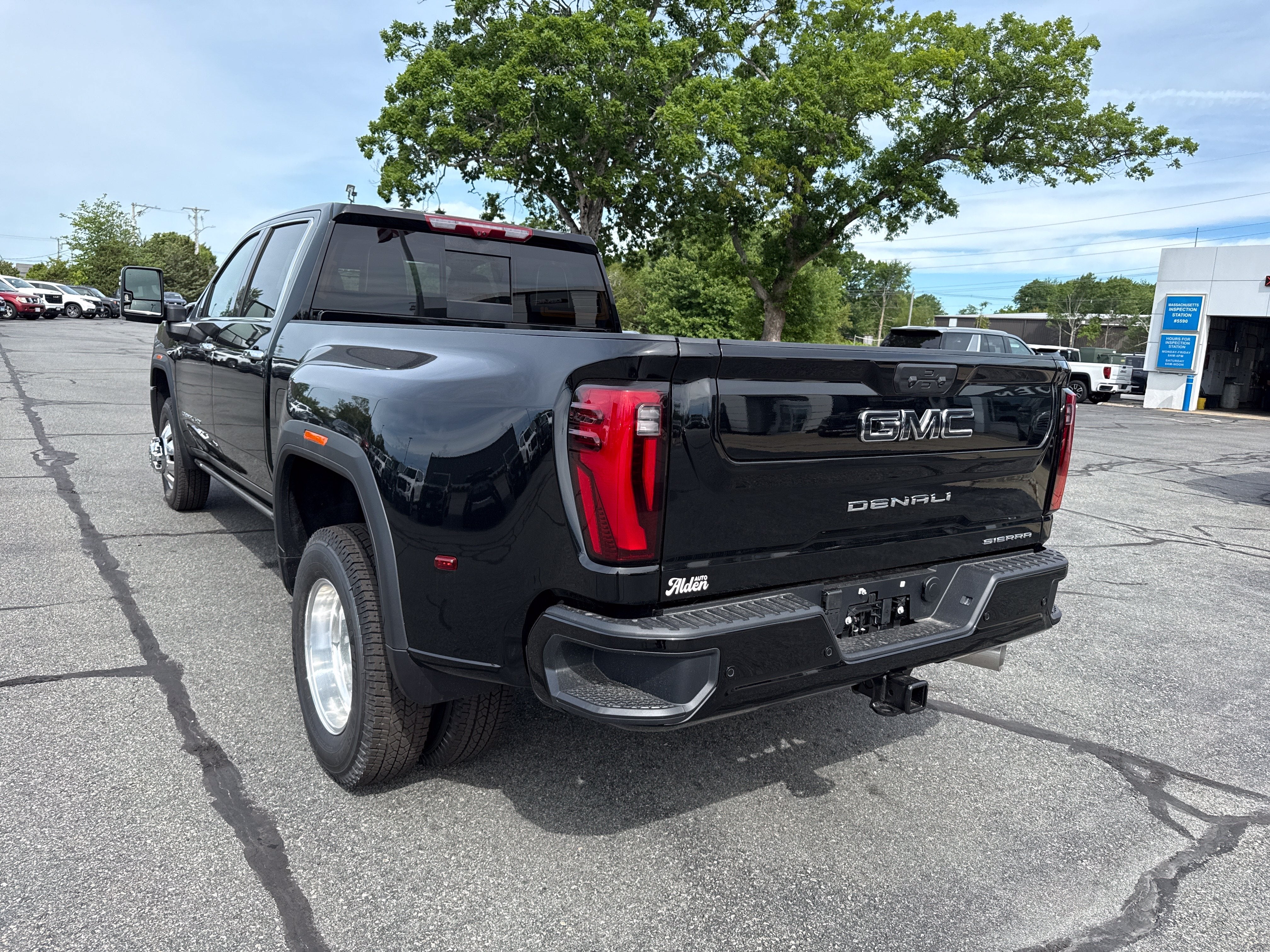 2026 GMC Sierra 3500 HD Denali Ultimate DRW