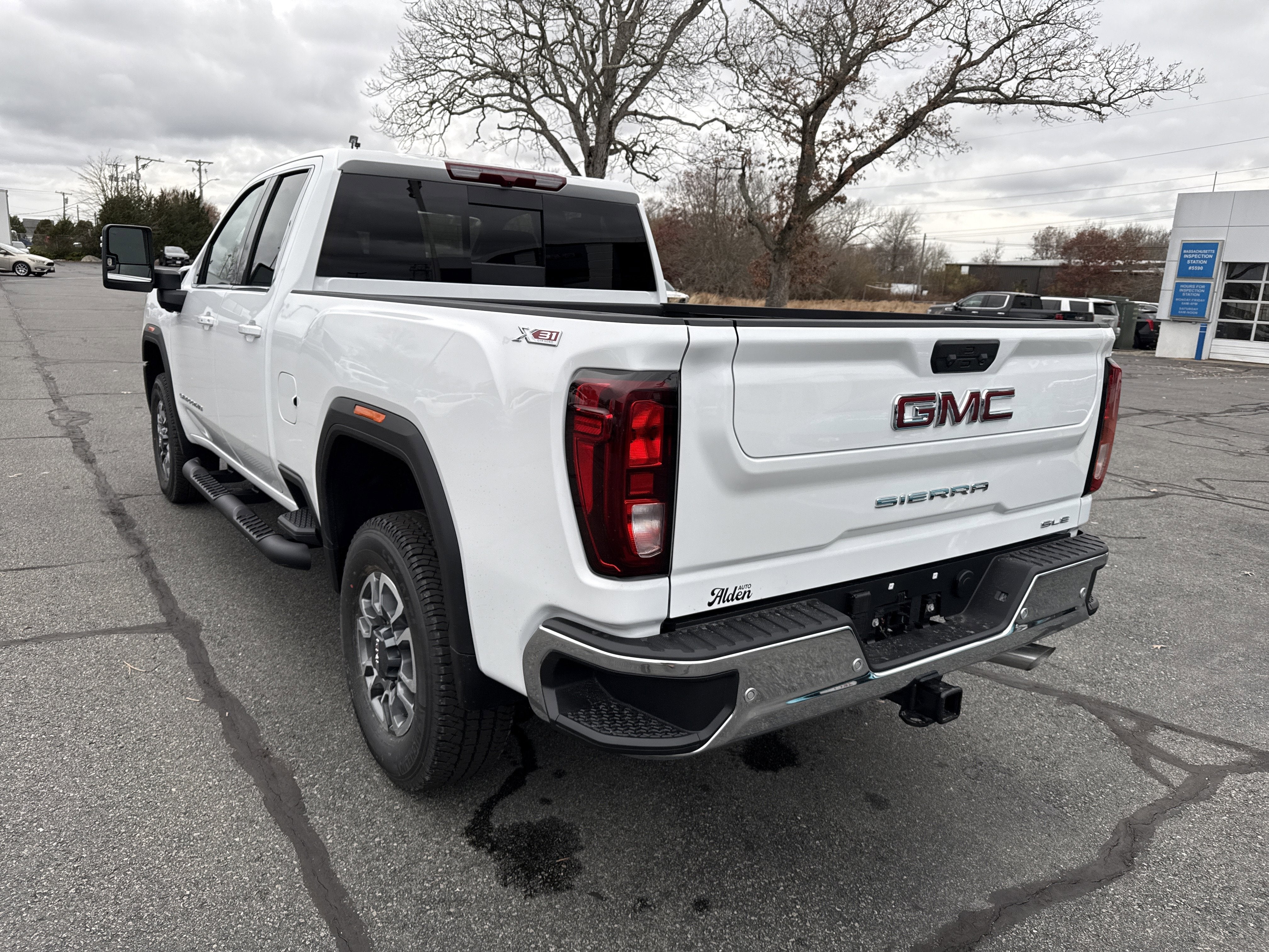 2026 GMC Sierra 2500 HD SLE