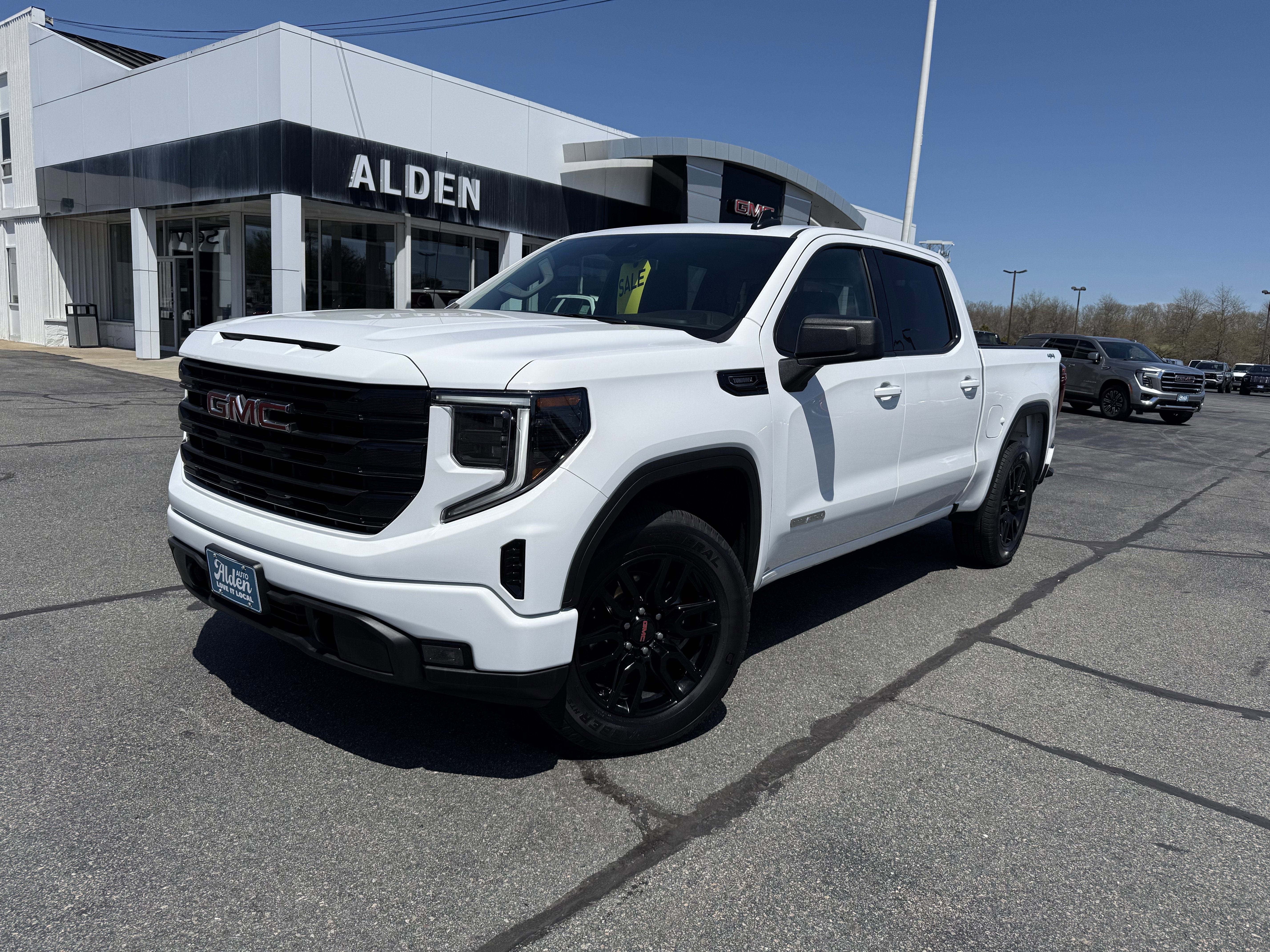 2026 GMC Sierra 1500 Elevation