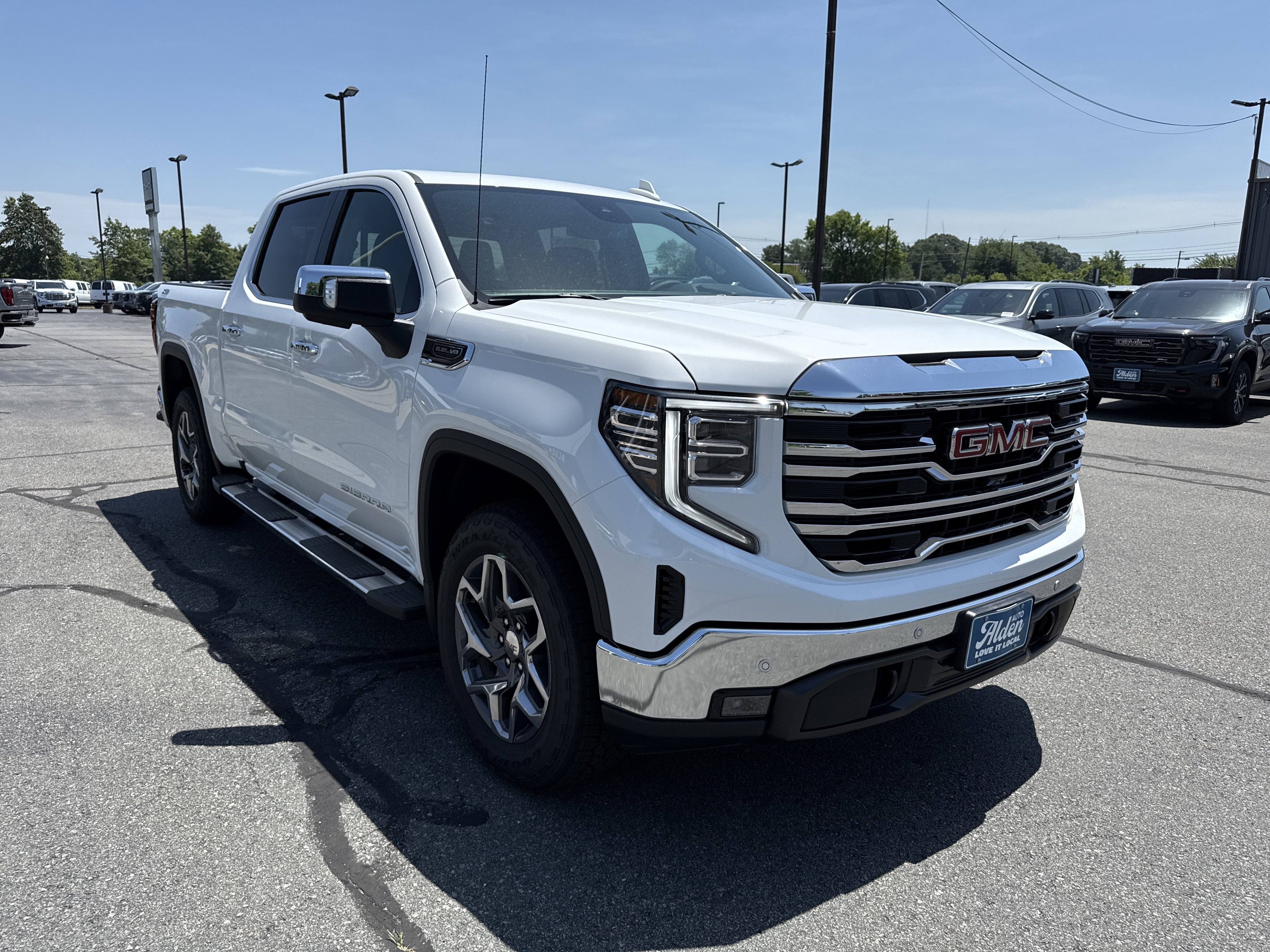 2026 GMC Sierra 1500 SLT