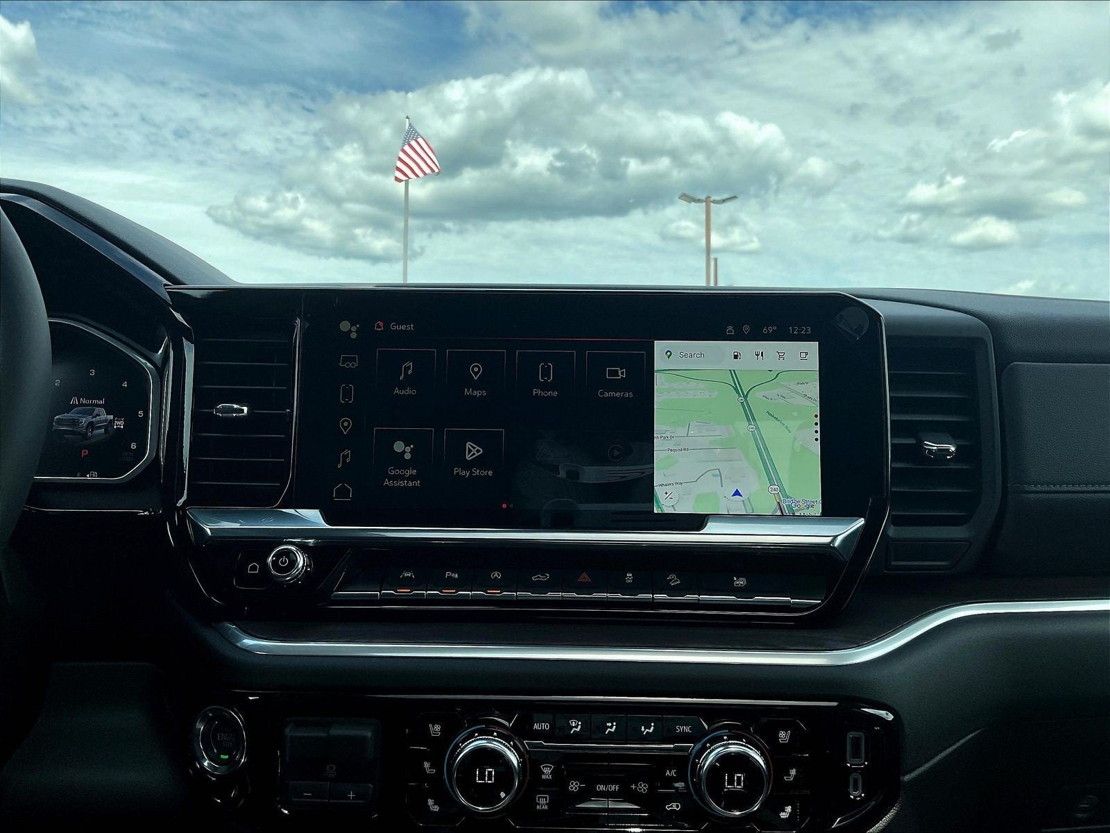 2026 GMC Sierra 1500 SLT - Photo 15