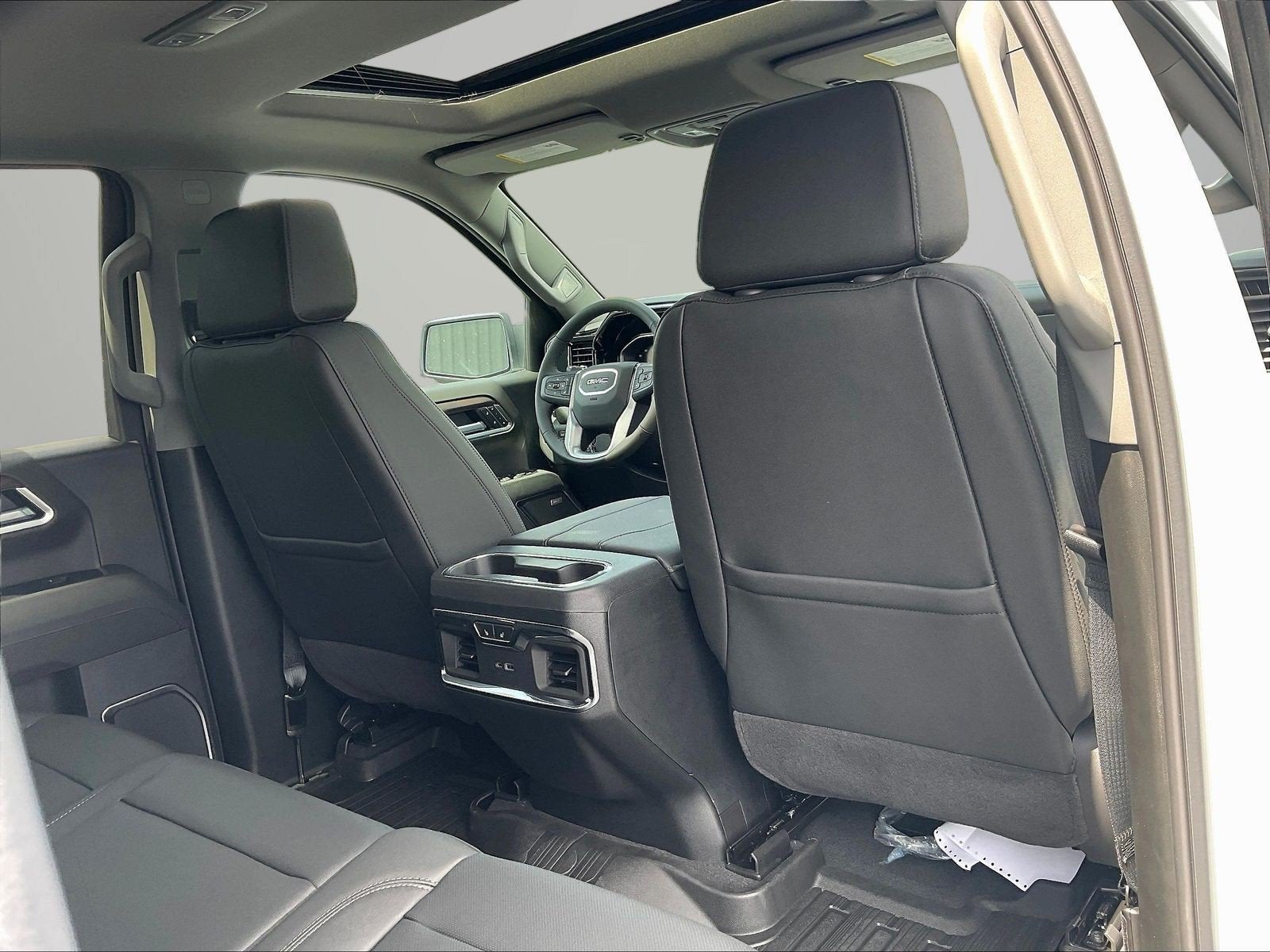 2026 GMC Sierra 1500 SLT - Photo 23