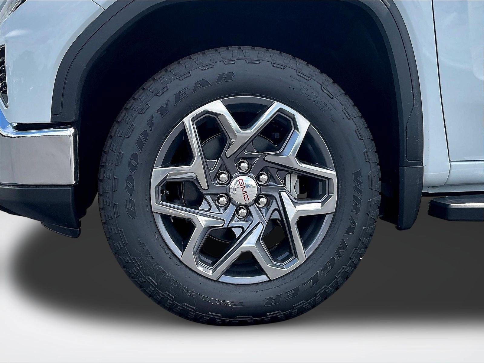 2026 GMC Sierra 1500 SLT - Photo 27